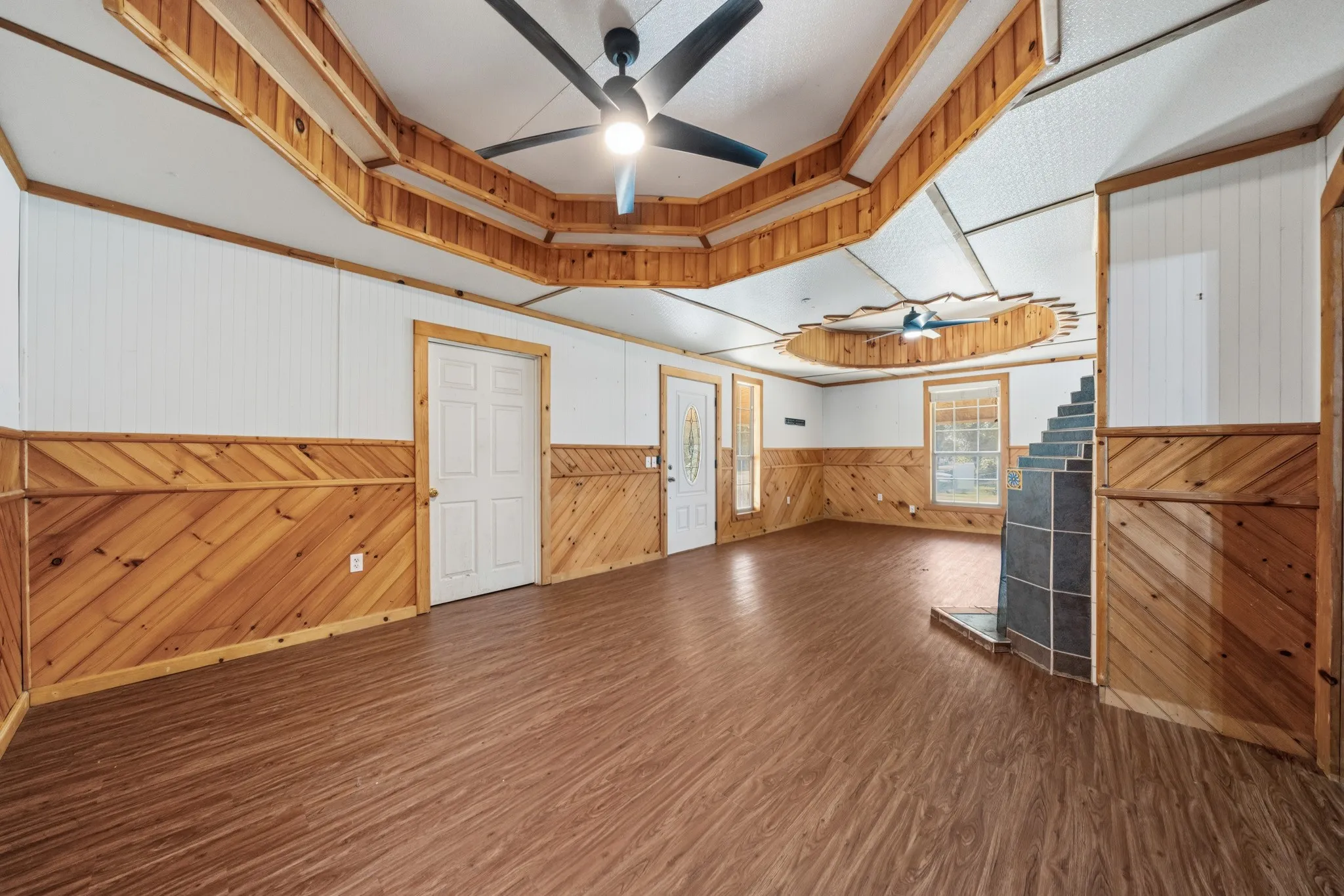 Single Family Residence For Rent in Hill County , 700 Harrel Avenue, Bynum, Texas 76631, 5 Bedroom, 3 Bathroom, 2 Garage spaces, 4,216 Sqft, built in 2008, mls#21313219, Real Estate Agent in Bynum, Homes For Rent in Hill county, Homes For Rent in Bynum, Realtor in Bynum Texas, Real Estate Brokerage Independent Realty Texas, Luminita Cordes Realtor