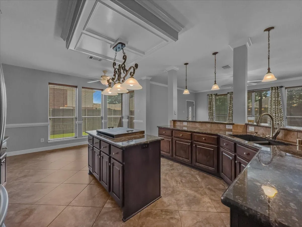 Single Family Residence For Sale in Tarrant County , 1418 Wheeler Drive, Mansfield, Texas 76063, 4 Bedroom, 3 Bathroom, 3 Garage spaces, 3,441 Sqft, built in 1995, mls#21311795, Real Estate Agent in Mansfield, Homes For Sale in Tarrant county, Homes For Sale in Mansfield, Realtor in Mansfield Texas, Real Estate Brokerage Independent Realty Texas, Luminita Cordes Realtor