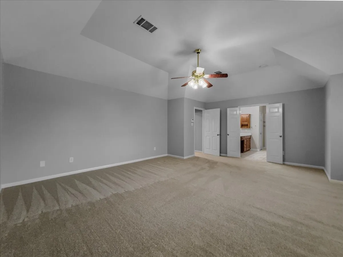 Single Family Residence For Sale in Tarrant County , 1418 Wheeler Drive, Mansfield, Texas 76063, 4 Bedroom, 3 Bathroom, 3 Garage spaces, 3,441 Sqft, built in 1995, mls#21311795, Real Estate Agent in Mansfield, Homes For Sale in Tarrant county, Homes For Sale in Mansfield, Realtor in Mansfield Texas, Real Estate Brokerage Independent Realty Texas, Luminita Cordes Realtor