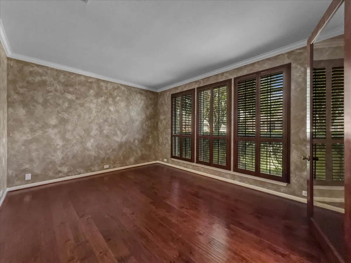 Single Family Residence For Sale in Tarrant County , 1418 Wheeler Drive, Mansfield, Texas 76063, 4 Bedroom, 3 Bathroom, 3 Garage spaces, 3,441 Sqft, built in 1995, mls#21311795, Real Estate Agent in Mansfield, Homes For Sale in Tarrant county, Homes For Sale in Mansfield, Realtor in Mansfield Texas, Real Estate Brokerage Independent Realty Texas, Luminita Cordes Realtor
