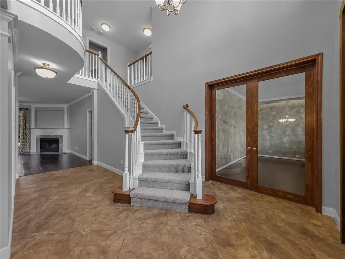 Single Family Residence For Sale in Tarrant County , 1418 Wheeler Drive, Mansfield, Texas 76063, 4 Bedroom, 3 Bathroom, 3 Garage spaces, 3,441 Sqft, built in 1995, mls#21311795, Real Estate Agent in Mansfield, Homes For Sale in Tarrant county, Homes For Sale in Mansfield, Realtor in Mansfield Texas, Real Estate Brokerage Independent Realty Texas, Luminita Cordes Realtor
