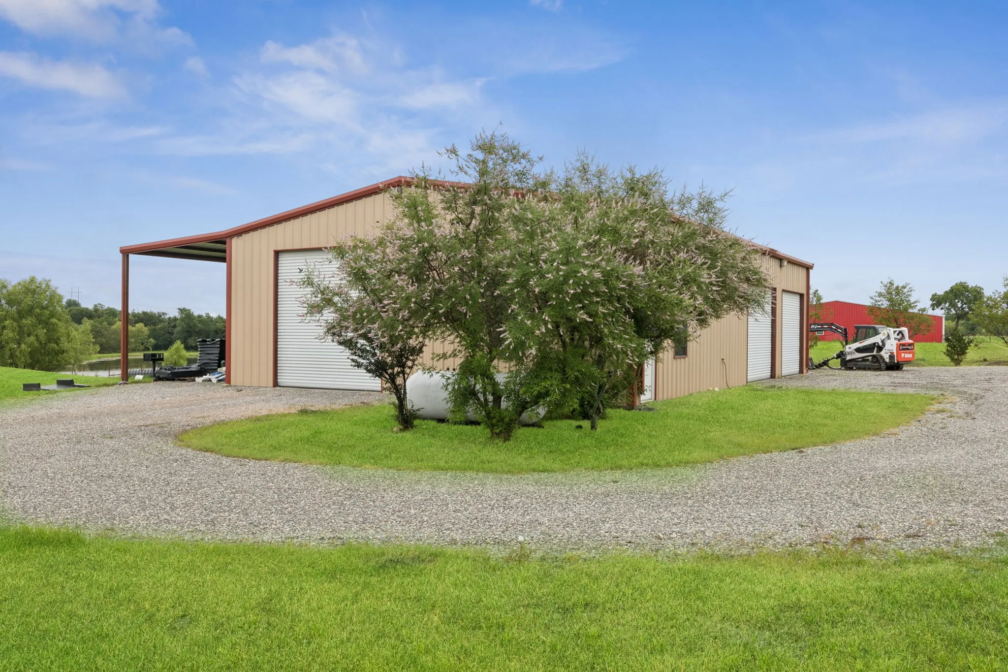 Single Family Residence For Sale in Grayson County , 320 Tate Circle, Sherman, Texas 75090, 4 Bedroom, 4 Bathroom, 2 Garage spaces, 3,348 Sqft, built in 2013, mls#21310366, Real Estate Agent in Sherman, Homes For Sale in Grayson county, Homes For Sale in Sherman, Realtor in Sherman Texas, Real Estate Brokerage Independent Realty Texas, Luminita Cordes Realtor