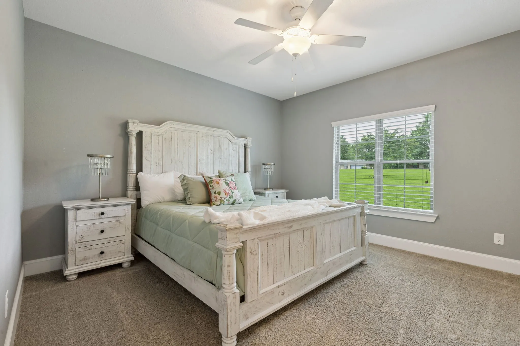 Single Family Residence For Sale in Grayson County , 320 Tate Circle, Sherman, Texas 75090, 4 Bedroom, 4 Bathroom, 2 Garage spaces, 3,348 Sqft, built in 2013, mls#21310366, Real Estate Agent in Sherman, Homes For Sale in Grayson county, Homes For Sale in Sherman, Realtor in Sherman Texas, Real Estate Brokerage Independent Realty Texas, Luminita Cordes Realtor