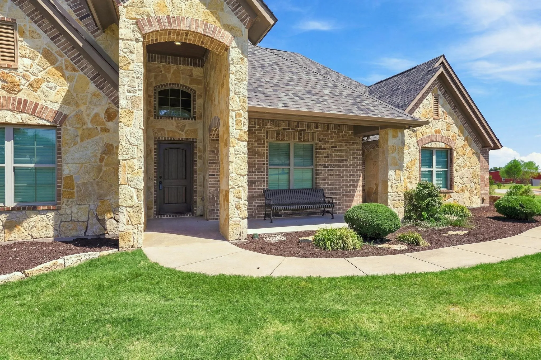 Single Family Residence For Sale in Grayson County , 320 Tate Circle, Sherman, Texas 75090, 4 Bedroom, 4 Bathroom, 2 Garage spaces, 3,348 Sqft, built in 2013, mls#21310366, Real Estate Agent in Sherman, Homes For Sale in Grayson county, Homes For Sale in Sherman, Realtor in Sherman Texas, Real Estate Brokerage Independent Realty Texas, Luminita Cordes Realtor