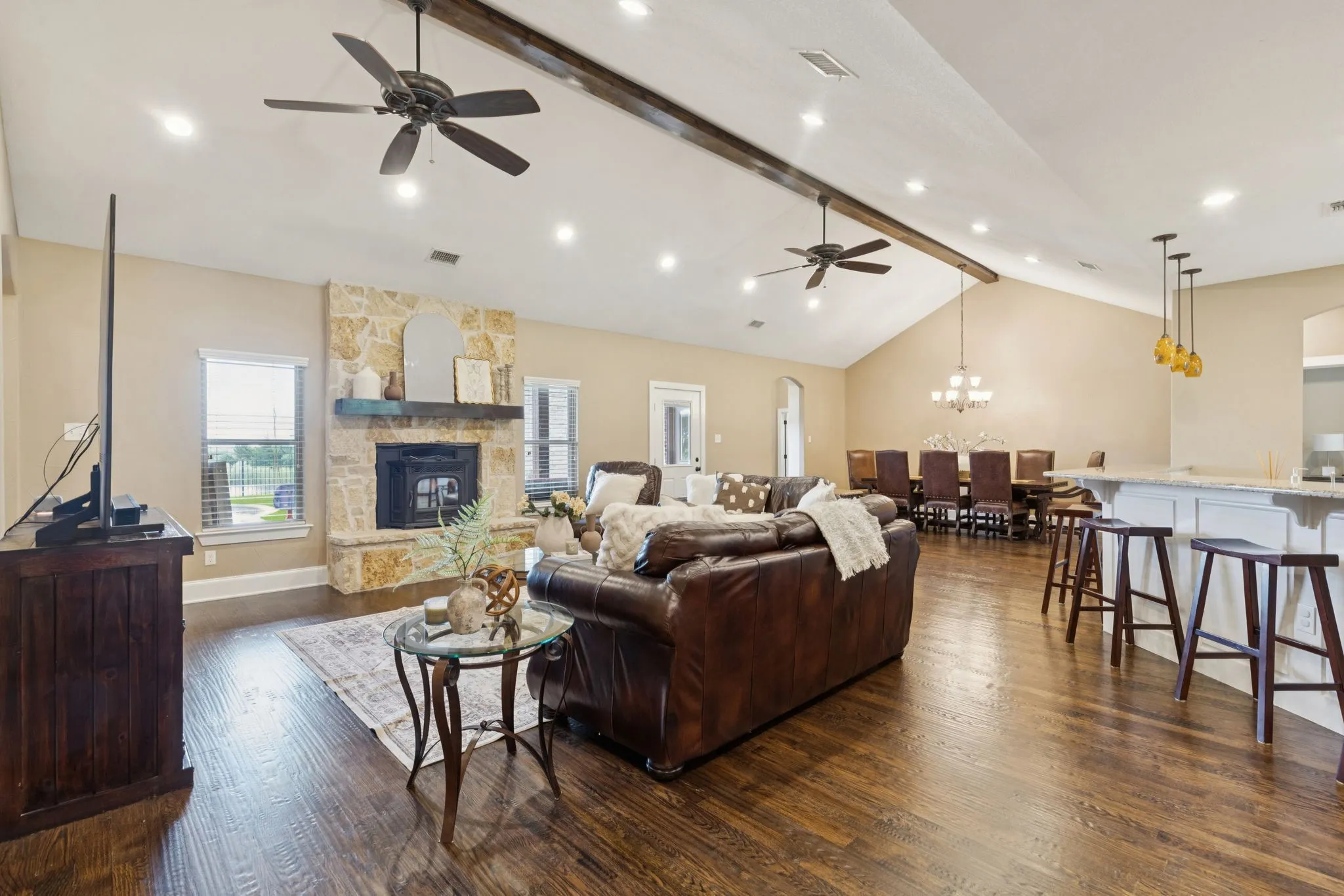 Single Family Residence For Sale in Grayson County , 320 Tate Circle, Sherman, Texas 75090, 4 Bedroom, 4 Bathroom, 2 Garage spaces, 3,348 Sqft, built in 2013, mls#21310366, Real Estate Agent in Sherman, Homes For Sale in Grayson county, Homes For Sale in Sherman, Realtor in Sherman Texas, Real Estate Brokerage Independent Realty Texas, Luminita Cordes Realtor