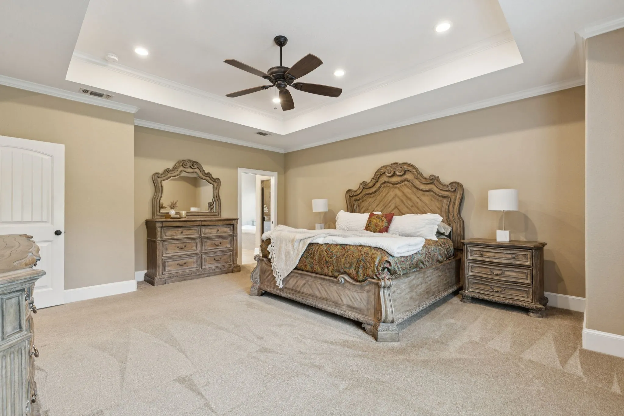 Single Family Residence For Sale in Grayson County , 320 Tate Circle, Sherman, Texas 75090, 4 Bedroom, 4 Bathroom, 2 Garage spaces, 3,348 Sqft, built in 2013, mls#21310366, Real Estate Agent in Sherman, Homes For Sale in Grayson county, Homes For Sale in Sherman, Realtor in Sherman Texas, Real Estate Brokerage Independent Realty Texas, Luminita Cordes Realtor