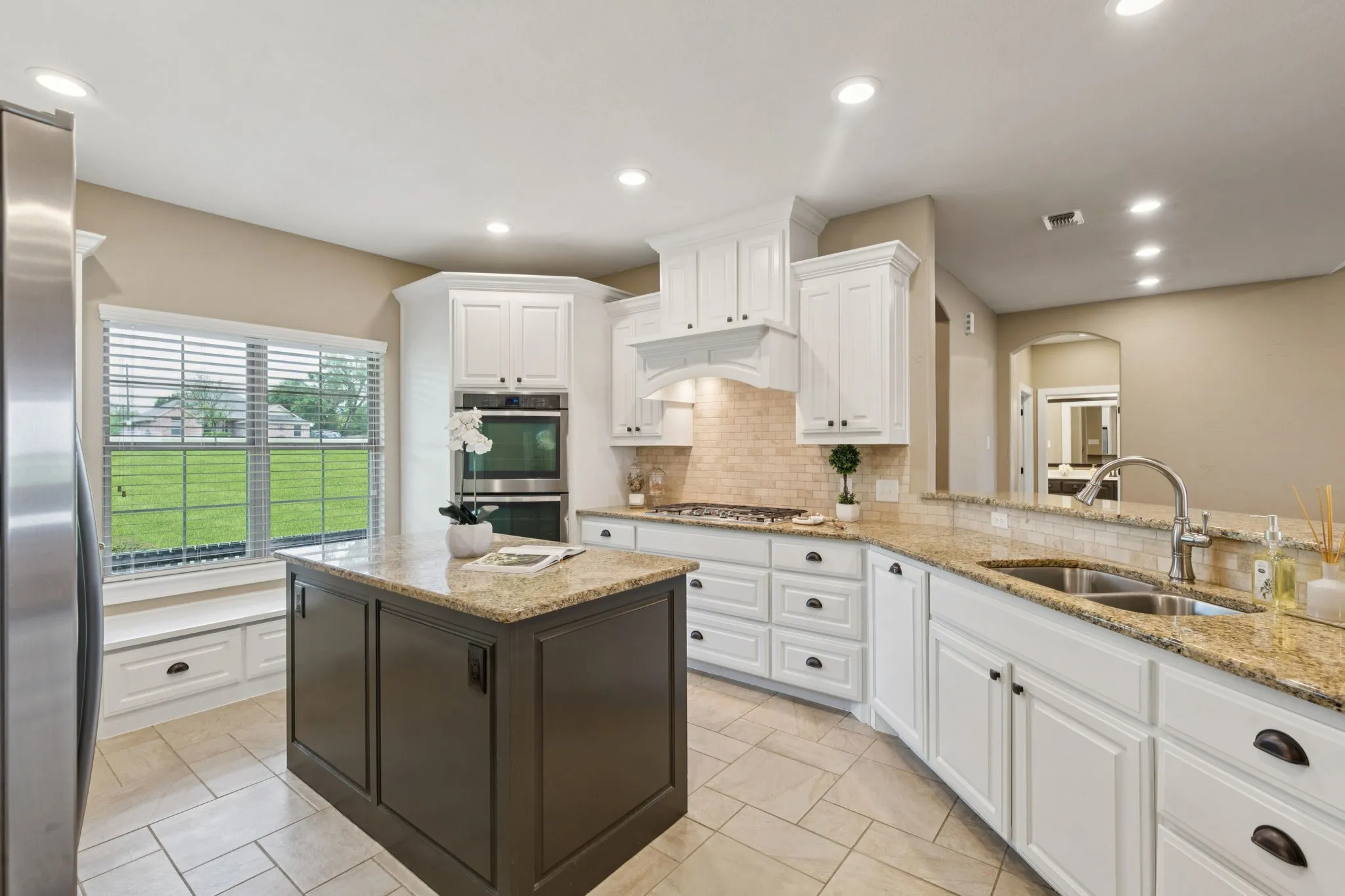 Single Family Residence For Sale in Grayson County , 320 Tate Circle, Sherman, Texas 75090, 4 Bedroom, 4 Bathroom, 2 Garage spaces, 3,348 Sqft, built in 2013, mls#21310366, Real Estate Agent in Sherman, Homes For Sale in Grayson county, Homes For Sale in Sherman, Realtor in Sherman Texas, Real Estate Brokerage Independent Realty Texas, Luminita Cordes Realtor