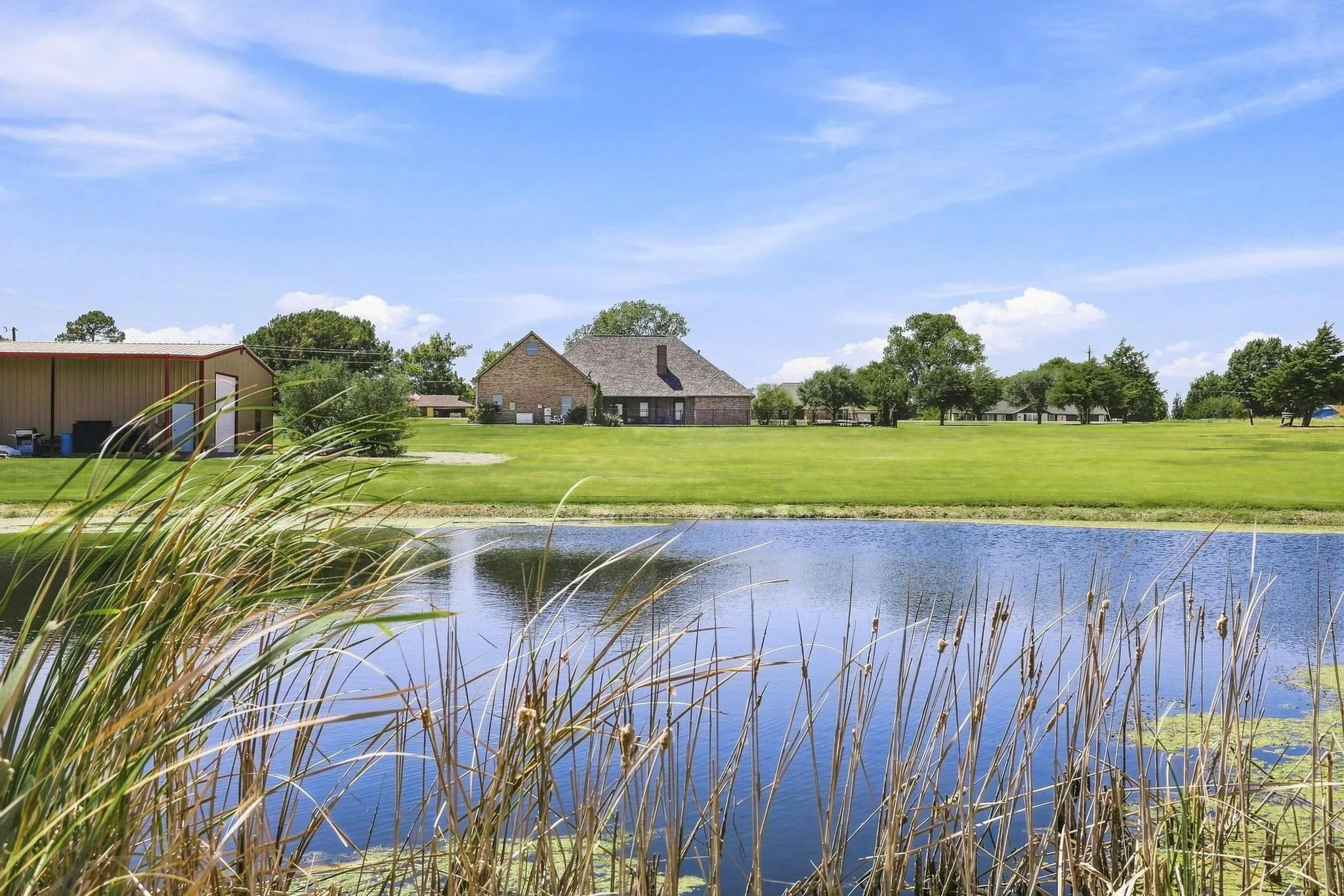 Single Family Residence For Sale in Grayson County , 320 Tate Circle, Sherman, Texas 75090, 4 Bedroom, 4 Bathroom, 2 Garage spaces, 3,348 Sqft, built in 2013, mls#21310366, Real Estate Agent in Sherman, Homes For Sale in Grayson county, Homes For Sale in Sherman, Realtor in Sherman Texas, Real Estate Brokerage Independent Realty Texas, Luminita Cordes Realtor