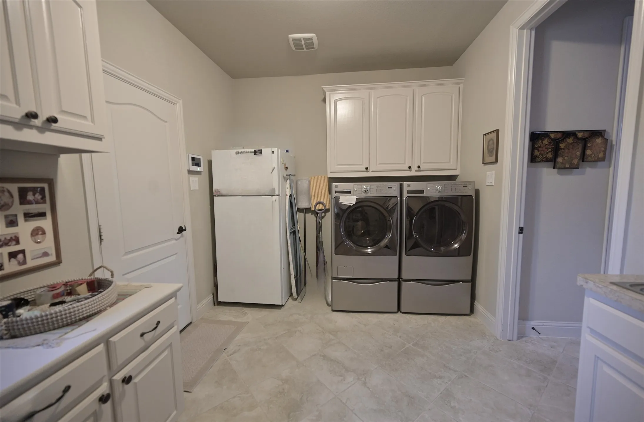 Single Family Residence For Sale in Tarrant County , 9617 Bowman Drive, Fort Worth, Texas 76244, 4 Bedroom, 3 Bathroom, 3 Garage spaces, 3,184 Sqft, built in 2012, mls#21312335, Real Estate Agent in Fort Worth, Homes For Sale in Tarrant county, Homes For Sale in Fort Worth, Realtor in Fort Worth Texas, Real Estate Brokerage Independent Realty Texas, Luminita Cordes Realtor