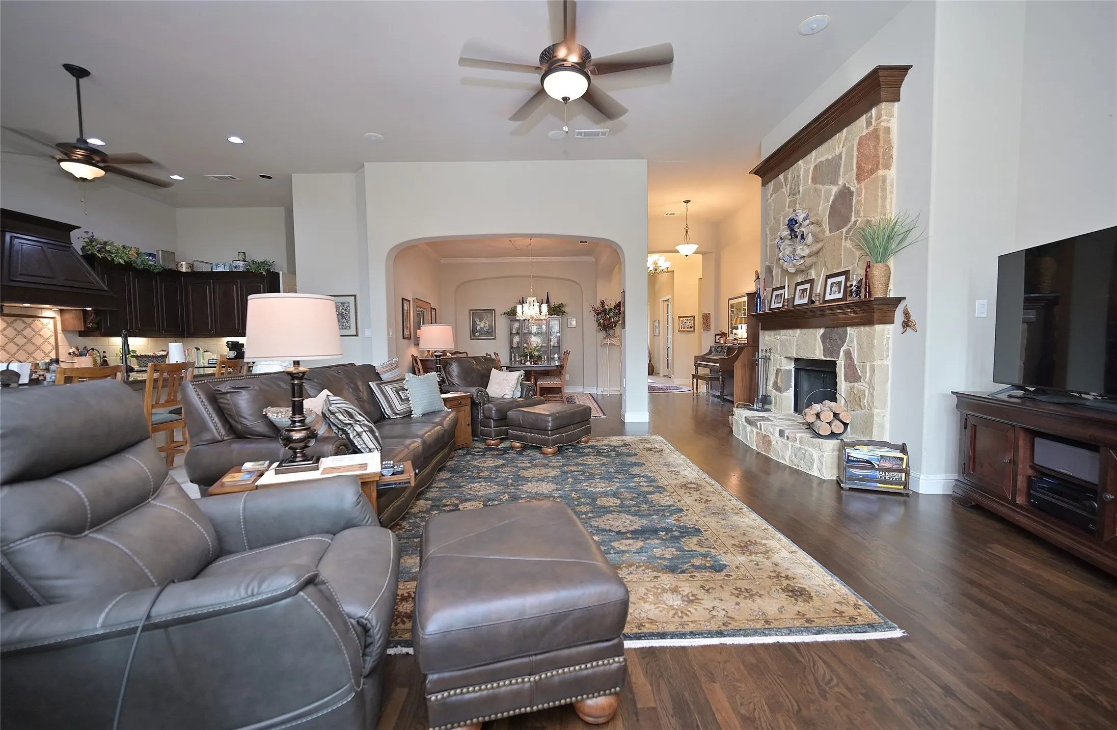 Single Family Residence For Sale in Tarrant County , 9617 Bowman Drive, Fort Worth, Texas 76244, 4 Bedroom, 3 Bathroom, 3 Garage spaces, 3,184 Sqft, built in 2012, mls#21312335, Real Estate Agent in Fort Worth, Homes For Sale in Tarrant county, Homes For Sale in Fort Worth, Realtor in Fort Worth Texas, Real Estate Brokerage Independent Realty Texas, Luminita Cordes Realtor