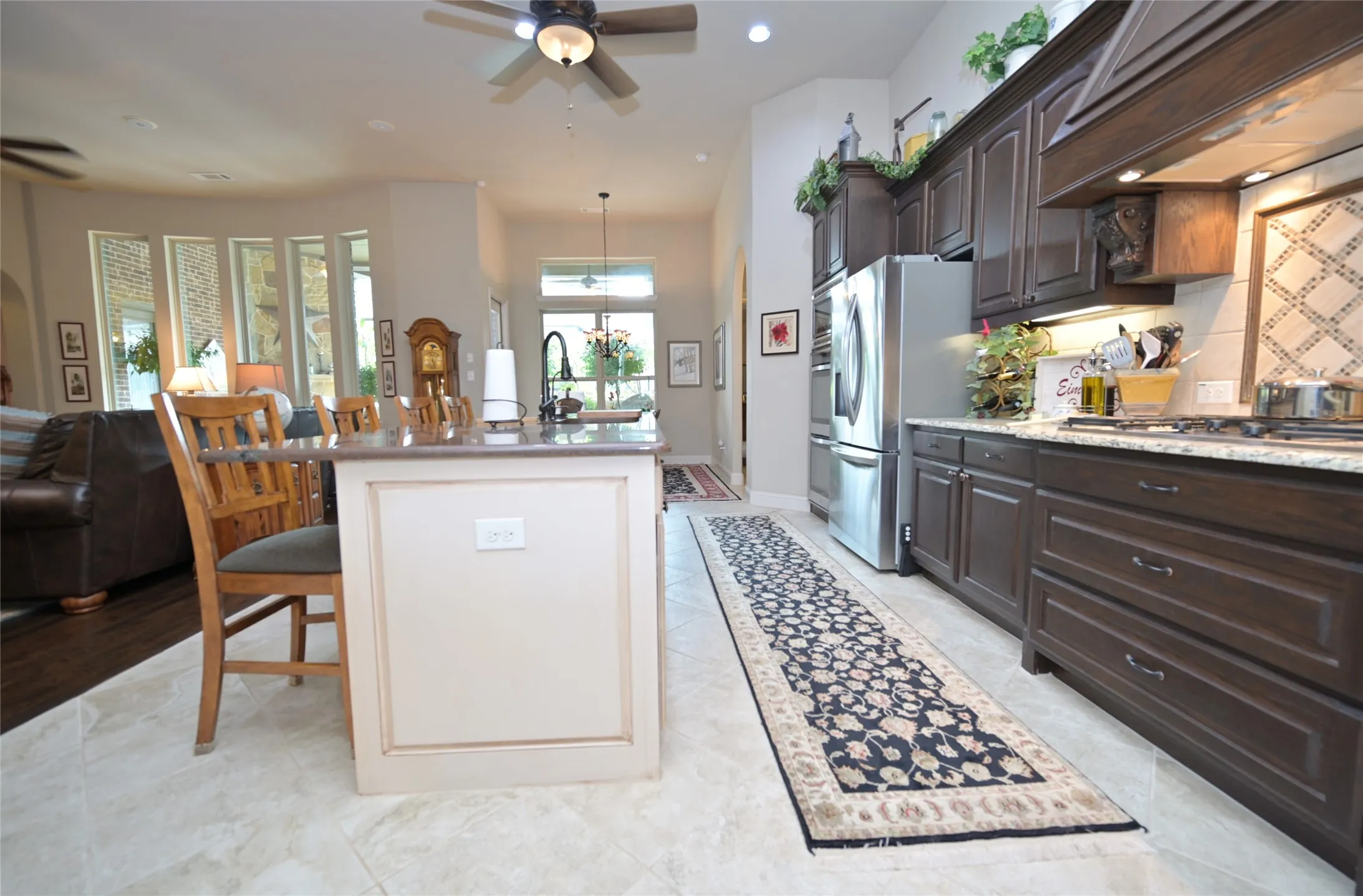 Single Family Residence For Sale in Tarrant County , 9617 Bowman Drive, Fort Worth, Texas 76244, 4 Bedroom, 3 Bathroom, 3 Garage spaces, 3,184 Sqft, built in 2012, mls#21312335, Real Estate Agent in Fort Worth, Homes For Sale in Tarrant county, Homes For Sale in Fort Worth, Realtor in Fort Worth Texas, Real Estate Brokerage Independent Realty Texas, Luminita Cordes Realtor