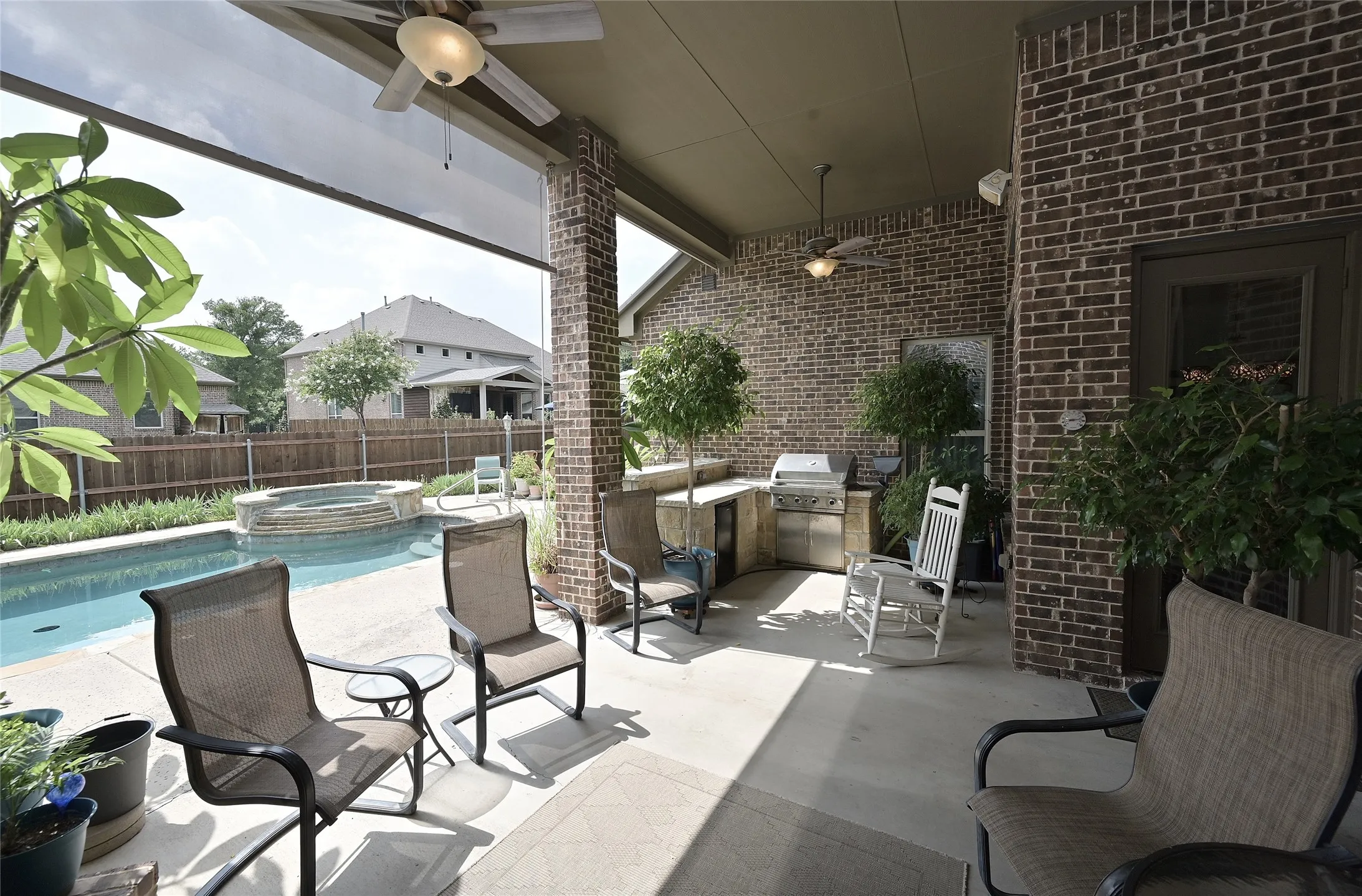 Single Family Residence For Sale in Tarrant County , 9617 Bowman Drive, Fort Worth, Texas 76244, 4 Bedroom, 3 Bathroom, 3 Garage spaces, 3,184 Sqft, built in 2012, mls#21312335, Real Estate Agent in Fort Worth, Homes For Sale in Tarrant county, Homes For Sale in Fort Worth, Realtor in Fort Worth Texas, Real Estate Brokerage Independent Realty Texas, Luminita Cordes Realtor