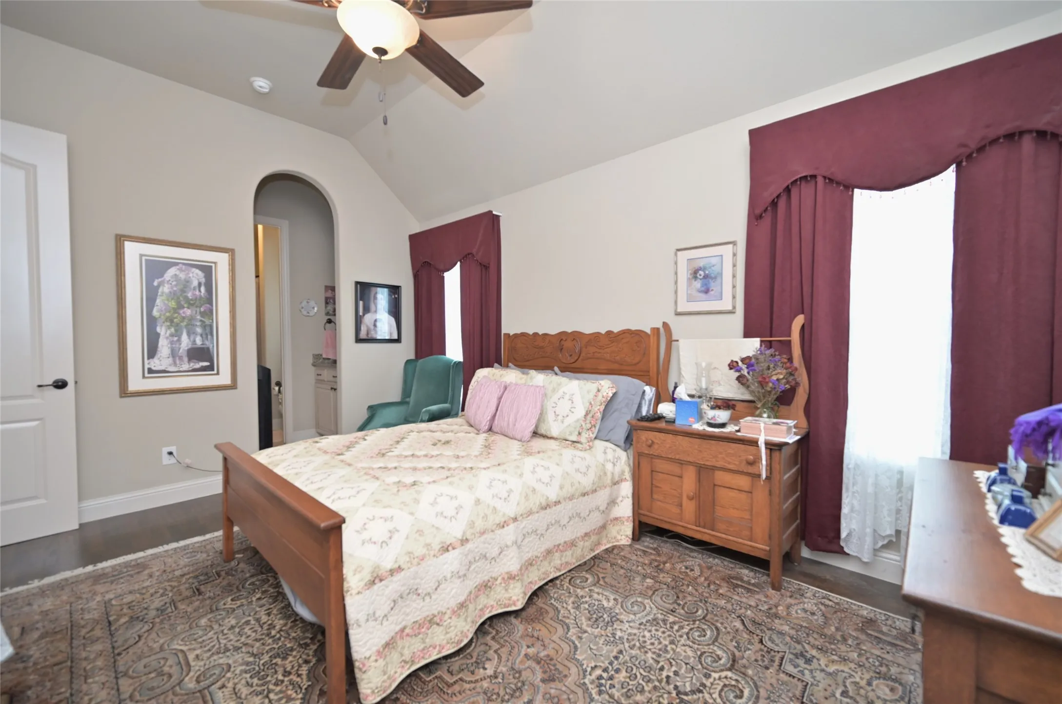 Single Family Residence For Sale in Tarrant County , 9617 Bowman Drive, Fort Worth, Texas 76244, 4 Bedroom, 3 Bathroom, 3 Garage spaces, 3,184 Sqft, built in 2012, mls#21312335, Real Estate Agent in Fort Worth, Homes For Sale in Tarrant county, Homes For Sale in Fort Worth, Realtor in Fort Worth Texas, Real Estate Brokerage Independent Realty Texas, Luminita Cordes Realtor