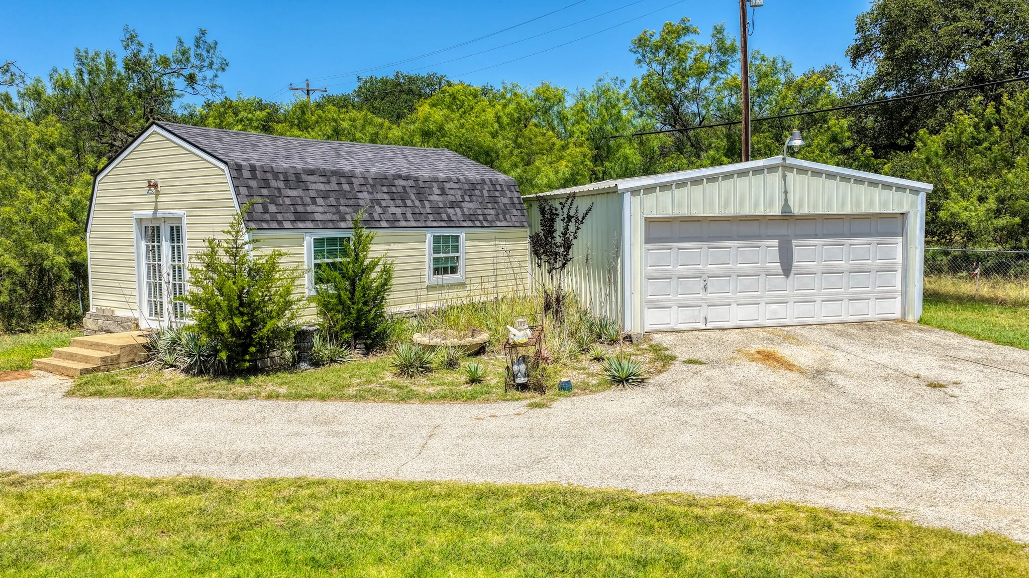 garage and guest house