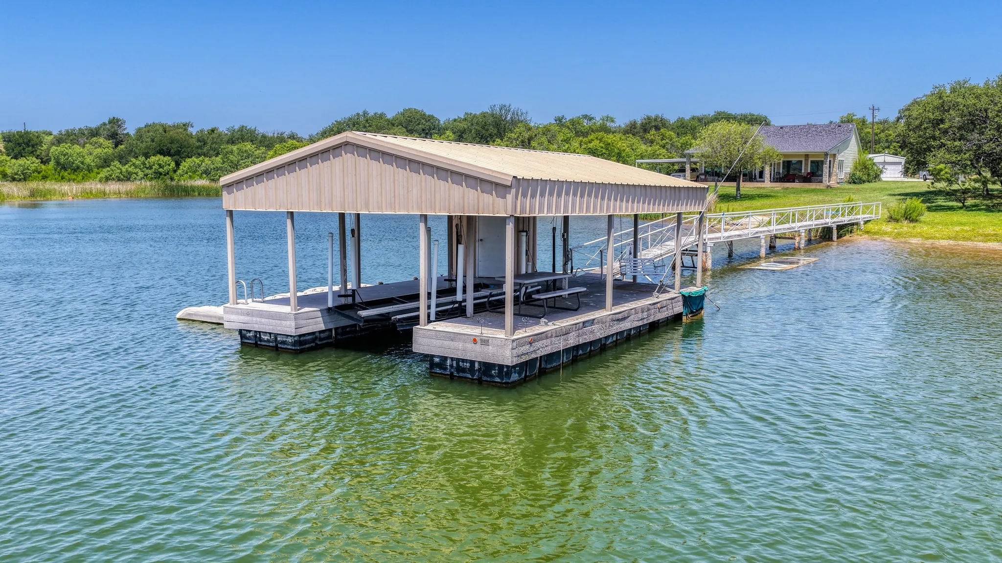 Single Family Residence For Sale in Palo Pinto County , 1011 Firewheel Trail, Graford, Texas 76449, 3 Bedroom, 2 Bathroom, 2 Garage spaces, 2,324 Sqft, built in 1996, mls#21314868, Real Estate Agent in Graford, Homes For Sale in Palo Pinto county, Homes For Sale in Graford, Realtor in Graford Texas, Real Estate Brokerage Independent Realty Texas, Luminita Cordes Realtor