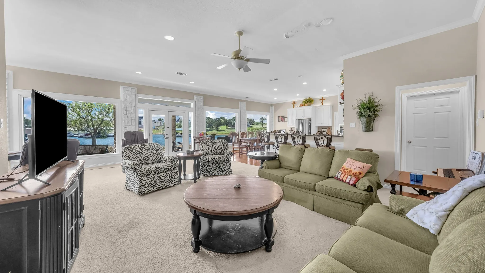 Single Family Residence For Sale in Palo Pinto County , 1011 Firewheel Trail, Graford, Texas 76449, 3 Bedroom, 2 Bathroom, 2 Garage spaces, 2,324 Sqft, built in 1996, mls#21314868, Real Estate Agent in Graford, Homes For Sale in Palo Pinto county, Homes For Sale in Graford, Realtor in Graford Texas, Real Estate Brokerage Independent Realty Texas, Luminita Cordes Realtor