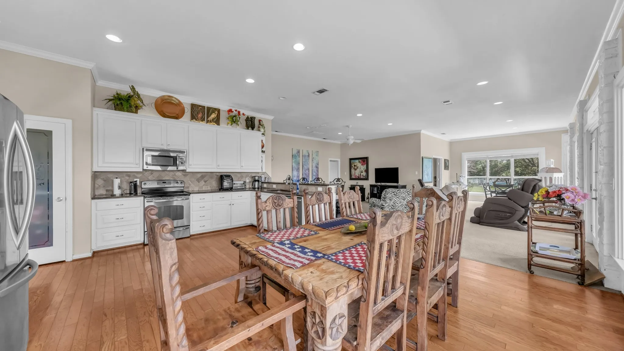 Single Family Residence For Sale in Palo Pinto County , 1011 Firewheel Trail, Graford, Texas 76449, 3 Bedroom, 2 Bathroom, 2 Garage spaces, 2,324 Sqft, built in 1996, mls#21314868, Real Estate Agent in Graford, Homes For Sale in Palo Pinto county, Homes For Sale in Graford, Realtor in Graford Texas, Real Estate Brokerage Independent Realty Texas, Luminita Cordes Realtor