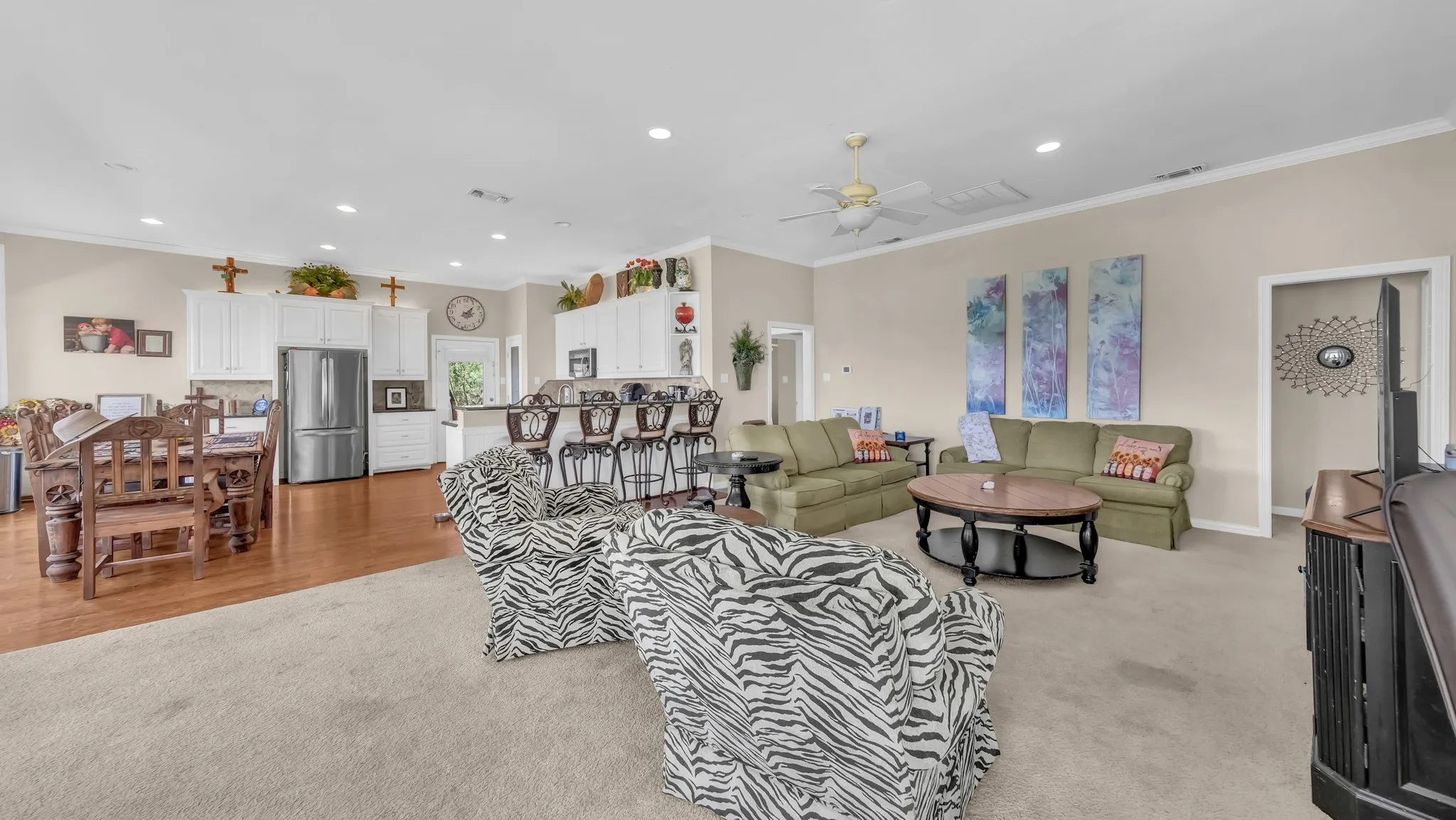 Single Family Residence For Sale in Palo Pinto County , 1011 Firewheel Trail, Graford, Texas 76449, 3 Bedroom, 2 Bathroom, 2 Garage spaces, 2,324 Sqft, built in 1996, mls#21314868, Real Estate Agent in Graford, Homes For Sale in Palo Pinto county, Homes For Sale in Graford, Realtor in Graford Texas, Real Estate Brokerage Independent Realty Texas, Luminita Cordes Realtor