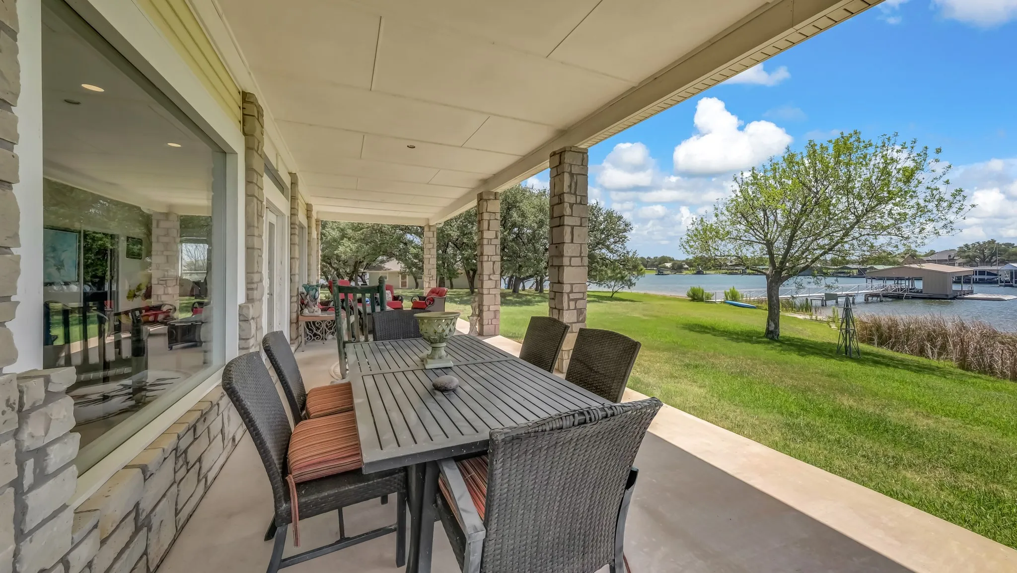 Single Family Residence For Sale in Palo Pinto County , 1011 Firewheel Trail, Graford, Texas 76449, 3 Bedroom, 2 Bathroom, 2 Garage spaces, 2,324 Sqft, built in 1996, mls#21314868, Real Estate Agent in Graford, Homes For Sale in Palo Pinto county, Homes For Sale in Graford, Realtor in Graford Texas, Real Estate Brokerage Independent Realty Texas, Luminita Cordes Realtor