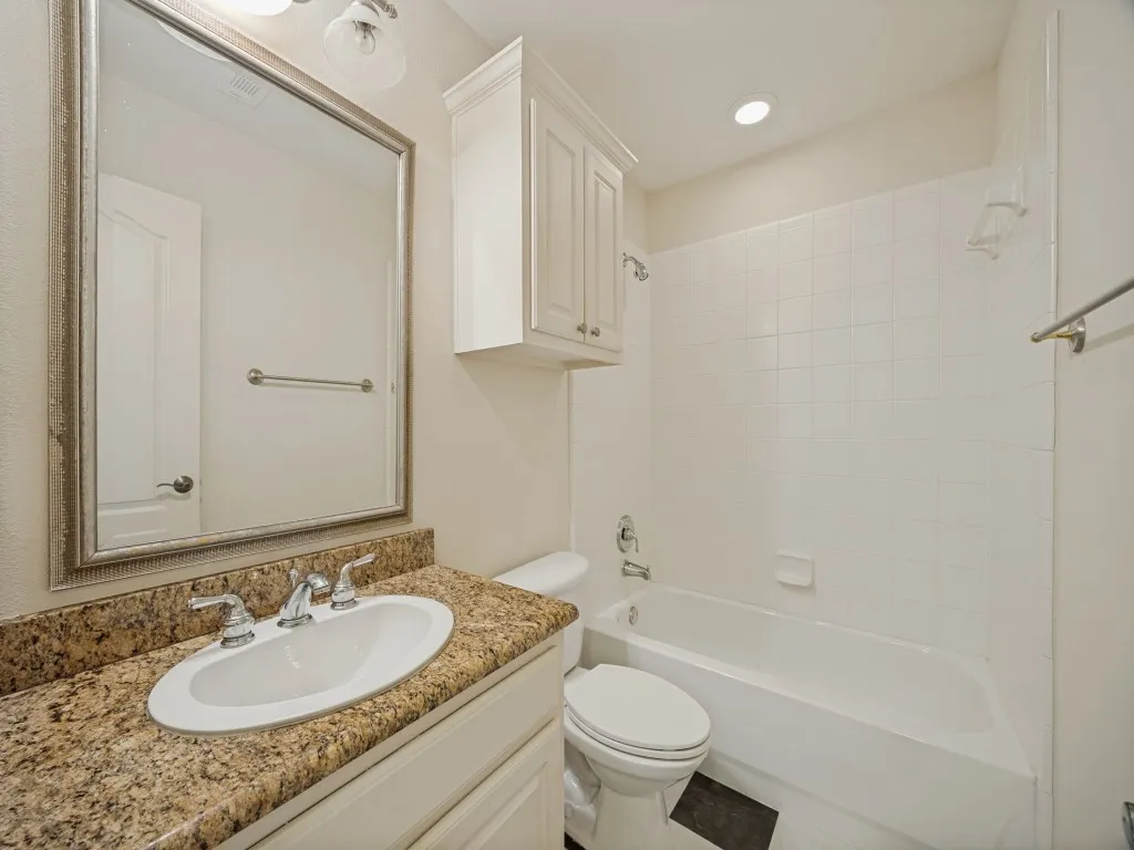 Single Family Residence For Sale in Dallas County , 3425 Westminster Avenue, University Park, Texas 75205, 9 Bedroom, 12 Bathroom, 2 Garage spaces, 7,140 Sqft, built in 2002, Price $2,995,000, mls#21314859, Real Estate Agent in University Park, Homes For Sale in Dallas county, Homes For Sale in University Park, Realtor in University Park Texas, Real Estate Brokerage Independent Realty Texas, Luminita Cordes Realtor