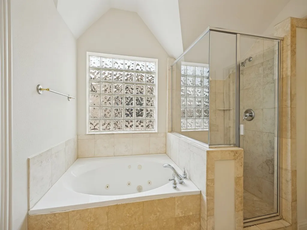 Single Family Residence For Sale in Dallas County , 3425 Westminster Avenue, University Park, Texas 75205, 9 Bedroom, 12 Bathroom, 2 Garage spaces, 7,140 Sqft, built in 2002, Price $2,995,000, mls#21314859, Real Estate Agent in University Park, Homes For Sale in Dallas county, Homes For Sale in University Park, Realtor in University Park Texas, Real Estate Brokerage Independent Realty Texas, Luminita Cordes Realtor