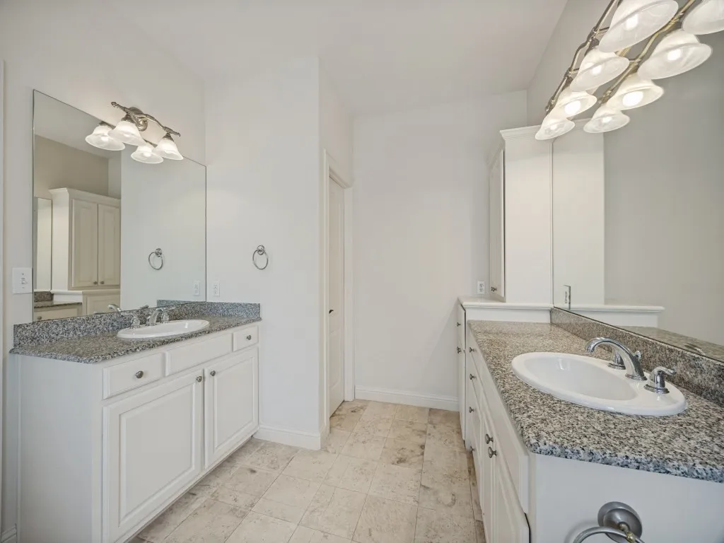 Single Family Residence For Sale in Dallas County , 3425 Westminster Avenue, University Park, Texas 75205, 9 Bedroom, 12 Bathroom, 2 Garage spaces, 7,140 Sqft, built in 2002, Price $2,995,000, mls#21314859, Real Estate Agent in University Park, Homes For Sale in Dallas county, Homes For Sale in University Park, Realtor in University Park Texas, Real Estate Brokerage Independent Realty Texas, Luminita Cordes Realtor