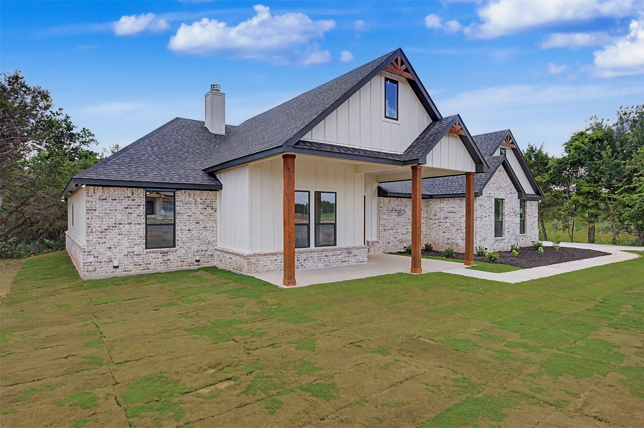 Single Family Residence For Sale in Johnson County , 7804 Kenleigh Lane, Rio Vista, Texas 76093, 4 Bedroom, 3 Bathroom, 2 Garage spaces, 2,391 Sqft, built in 2026, mls#21314892, Real Estate Agent in Rio Vista, Homes For Sale in Johnson county, Homes For Sale in Rio Vista, Realtor in Rio Vista Texas, Real Estate Brokerage Independent Realty Texas, Luminita Cordes Realtor