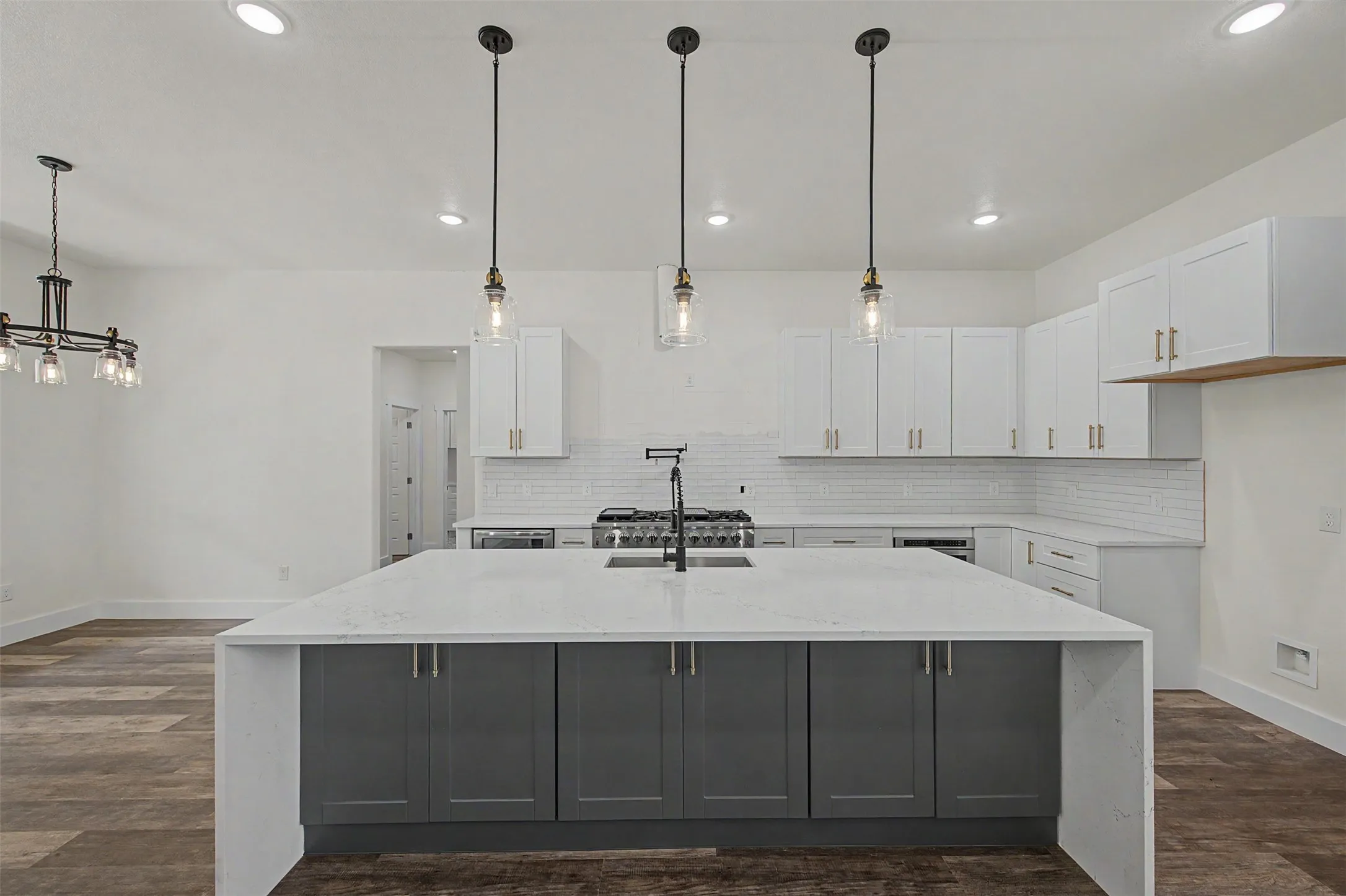 Single Family Residence For Sale in Johnson County , 7804 Kenleigh Lane, Rio Vista, Texas 76093, 4 Bedroom, 3 Bathroom, 2 Garage spaces, 2,391 Sqft, built in 2026, mls#21314892, Real Estate Agent in Rio Vista, Homes For Sale in Johnson county, Homes For Sale in Rio Vista, Realtor in Rio Vista Texas, Real Estate Brokerage Independent Realty Texas, Luminita Cordes Realtor