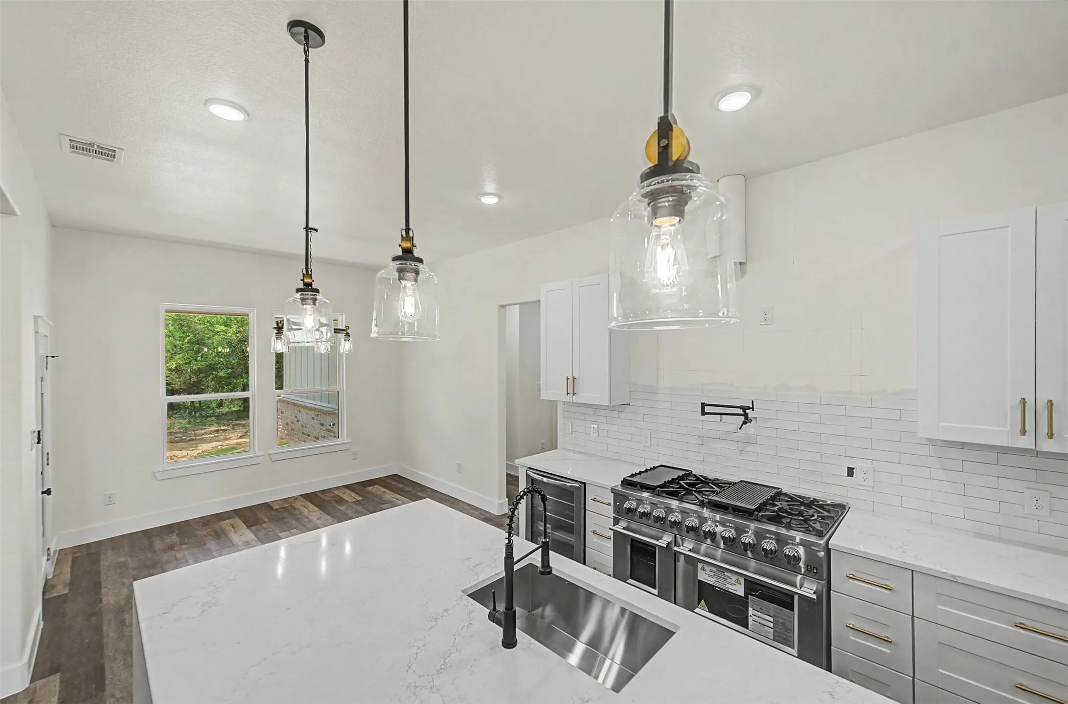Single Family Residence For Sale in Johnson County , 7804 Kenleigh Lane, Rio Vista, Texas 76093, 4 Bedroom, 3 Bathroom, 2 Garage spaces, 2,391 Sqft, built in 2026, mls#21314892, Real Estate Agent in Rio Vista, Homes For Sale in Johnson county, Homes For Sale in Rio Vista, Realtor in Rio Vista Texas, Real Estate Brokerage Independent Realty Texas, Luminita Cordes Realtor