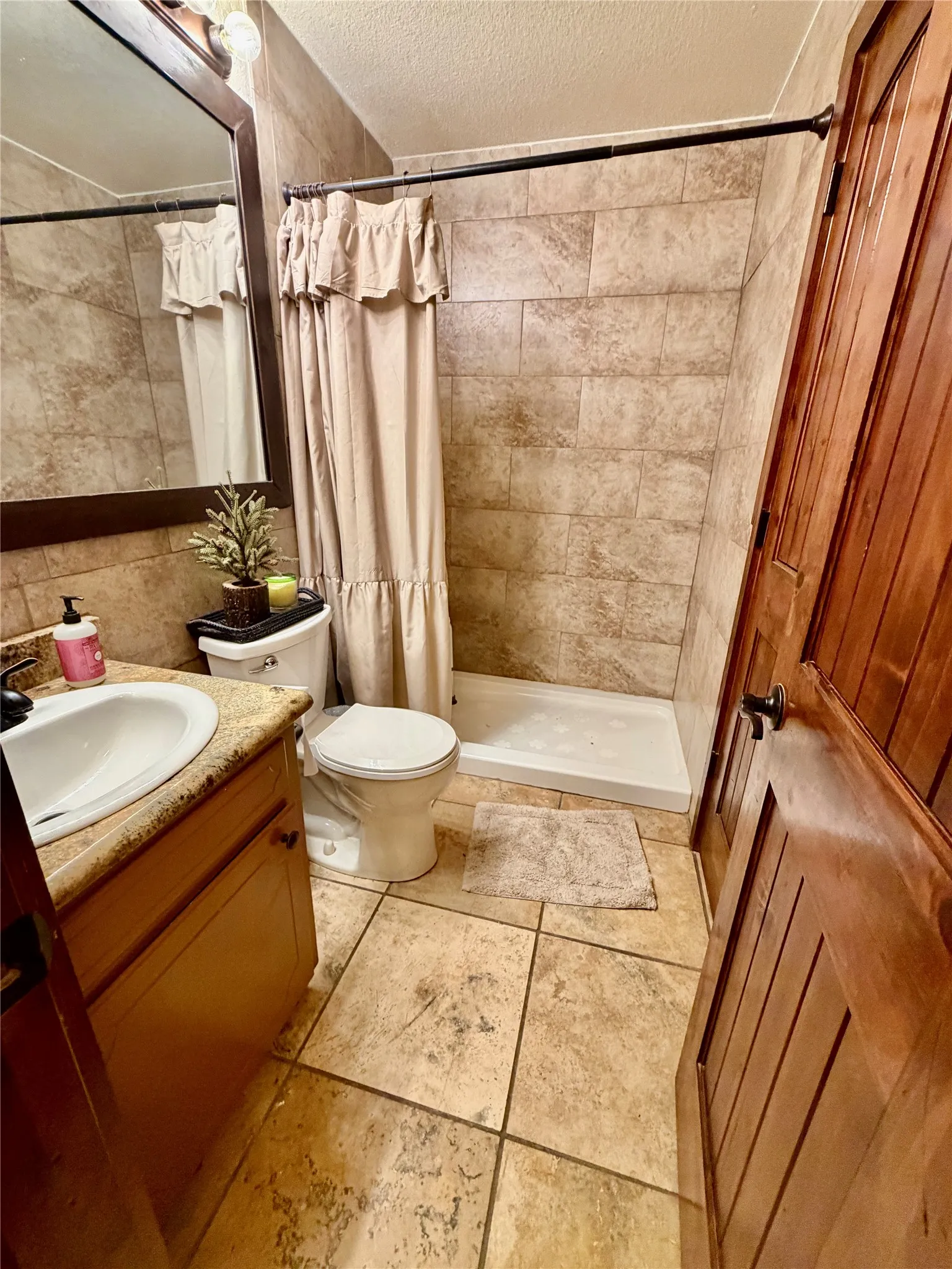 Single Family Residence For Sale in Eastland County , 309 County Road 461, Eastland, Texas 76448, 5 Bedrooms, 3 Bathrooms, Garage spaces, 2,814 Sqft, built in 1990, Price $499,750, mls#21314848, Real Estate Agent in Eastland, Homes For Sale in Eastland county, Homes For Sale in Eastland, Realtor in Eastland Texas, Real Estate Brokerage Independent Realty Texas, Luminita Cordes Realtor