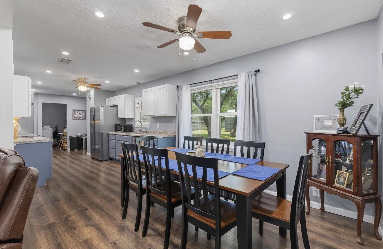 Single Family Residence For Sale in Brown County , 1608 Campa Drive, Brownwood, Texas 76801, 4 Bedroom, 2 Bathroom, Garage spaces, 1,621 Sqft, built in 1962, mls#21314898, Real Estate Agent in Brownwood, Homes For Sale in Brown county, Homes For Sale in Brownwood, Realtor in Brownwood Texas, Real Estate Brokerage Independent Realty Texas, Luminita Cordes Realtor