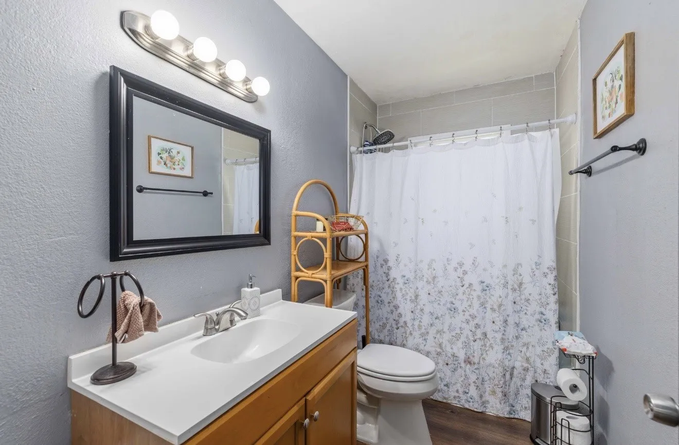Single Family Residence For Sale in Brown County , 1608 Campa Drive, Brownwood, Texas 76801, 4 Bedroom, 2 Bathroom, Garage spaces, 1,621 Sqft, built in 1962, mls#21314898, Real Estate Agent in Brownwood, Homes For Sale in Brown county, Homes For Sale in Brownwood, Realtor in Brownwood Texas, Real Estate Brokerage Independent Realty Texas, Luminita Cordes Realtor