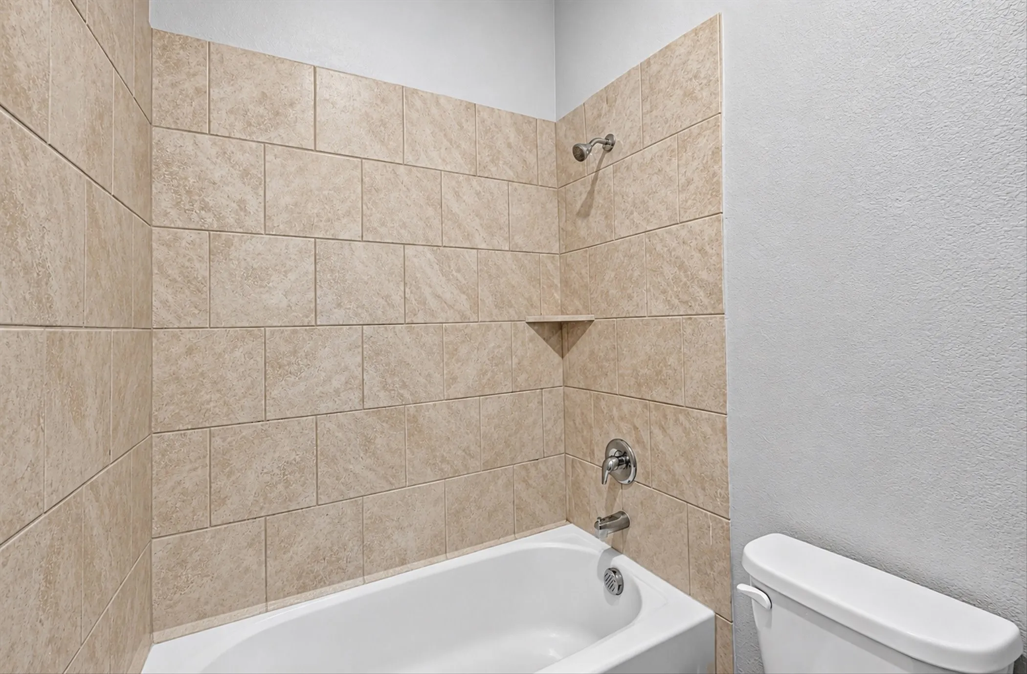 Single Family Residence For Sale in Ellis County , 205 Watson Street, Red Oak, Texas 75154, 4 Bedroom, 2 Bathroom, 2 Garage spaces, 2,210 Sqft, built in 2018, mls#21314889, Real Estate Agent in Red Oak, Homes For Sale in Ellis county, Homes For Sale in Red Oak, Realtor in Red Oak Texas, Real Estate Brokerage Independent Realty Texas, Luminita Cordes Realtor