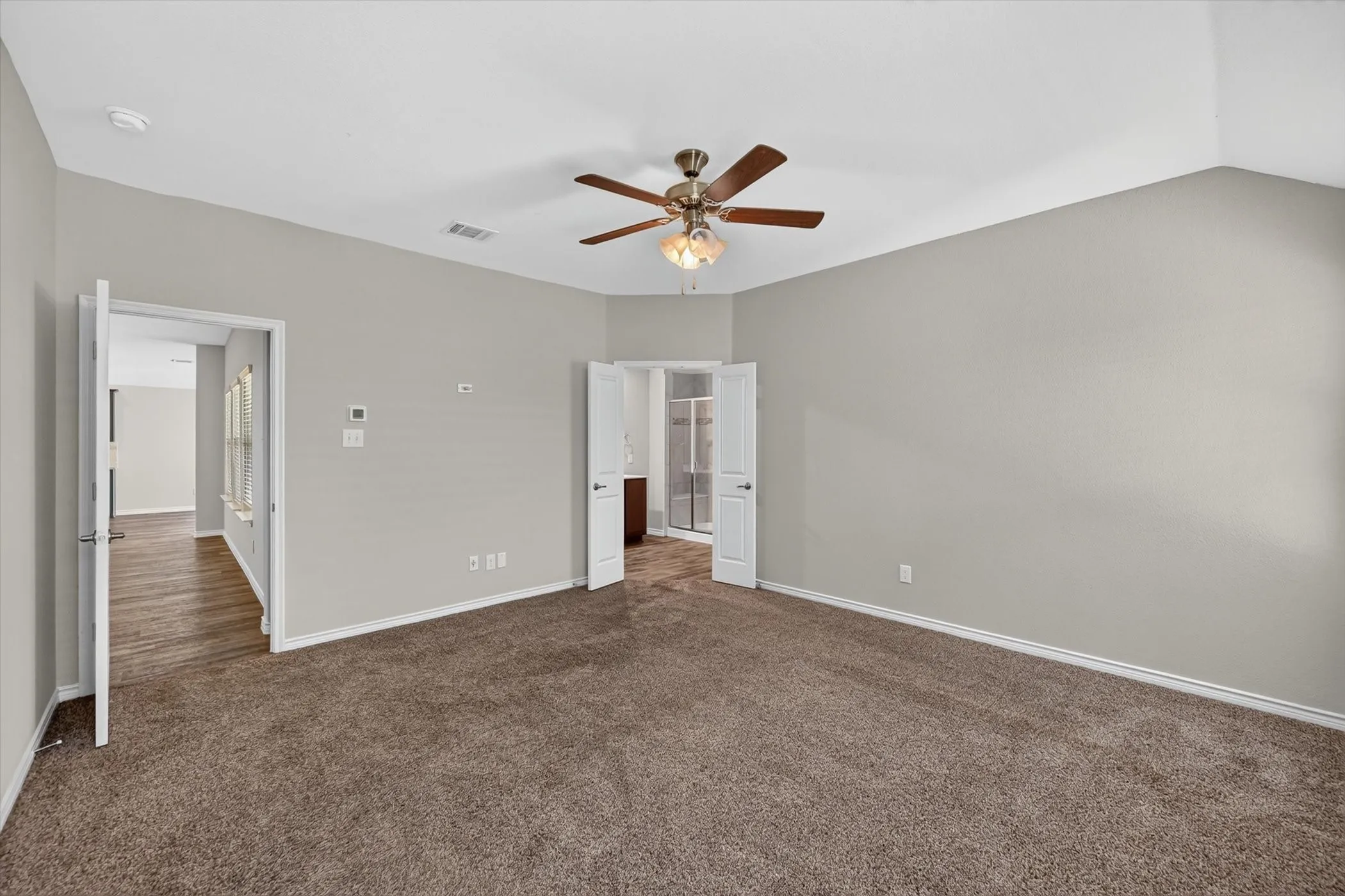 Single Family Residence For Sale in Ellis County , 205 Watson Street, Red Oak, Texas 75154, 4 Bedroom, 2 Bathroom, 2 Garage spaces, 2,210 Sqft, built in 2018, mls#21314889, Real Estate Agent in Red Oak, Homes For Sale in Ellis county, Homes For Sale in Red Oak, Realtor in Red Oak Texas, Real Estate Brokerage Independent Realty Texas, Luminita Cordes Realtor