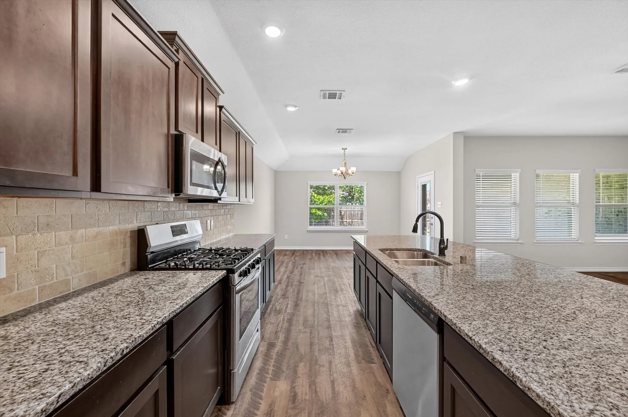 Single Family Residence For Sale in Ellis County , 205 Watson Street, Red Oak, Texas 75154, 4 Bedroom, 2 Bathroom, 2 Garage spaces, 2,210 Sqft, built in 2018, mls#21314889, Real Estate Agent in Red Oak, Homes For Sale in Ellis county, Homes For Sale in Red Oak, Realtor in Red Oak Texas, Real Estate Brokerage Independent Realty Texas, Luminita Cordes Realtor