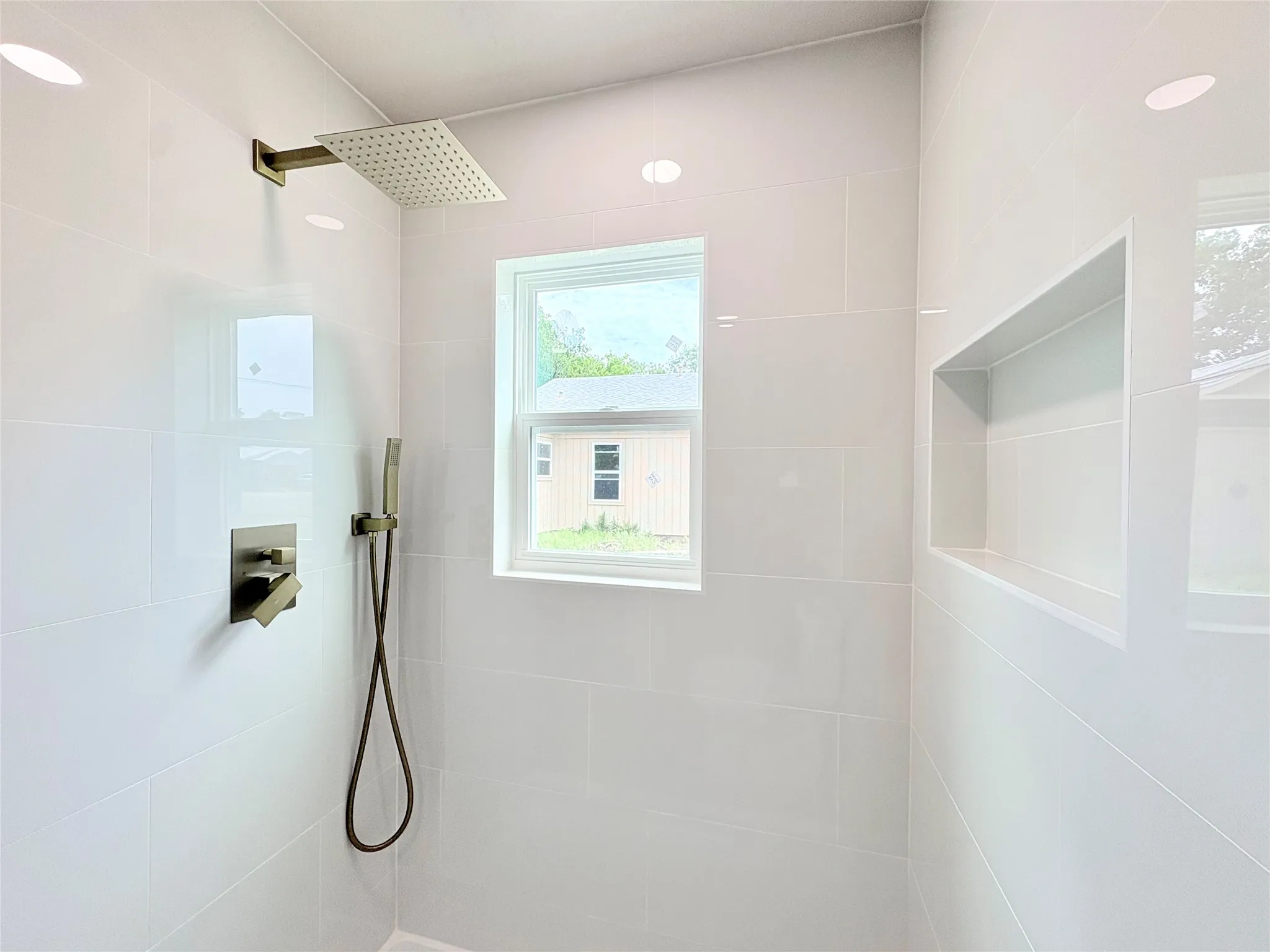 Single Family Residence For Sale in Young County , 1329 4th St, Graham, Texas 76450, 2 Bedroom, 1 Bathroom, Garage spaces, 900 Sqft, built in 1945, Price $138,900, mls#21314226, Real Estate Agent in Graham, Homes For Sale in Young county, Homes For Sale in Graham, Realtor in Graham Texas, Real Estate Brokerage Independent Realty Texas, Luminita Cordes Realtor