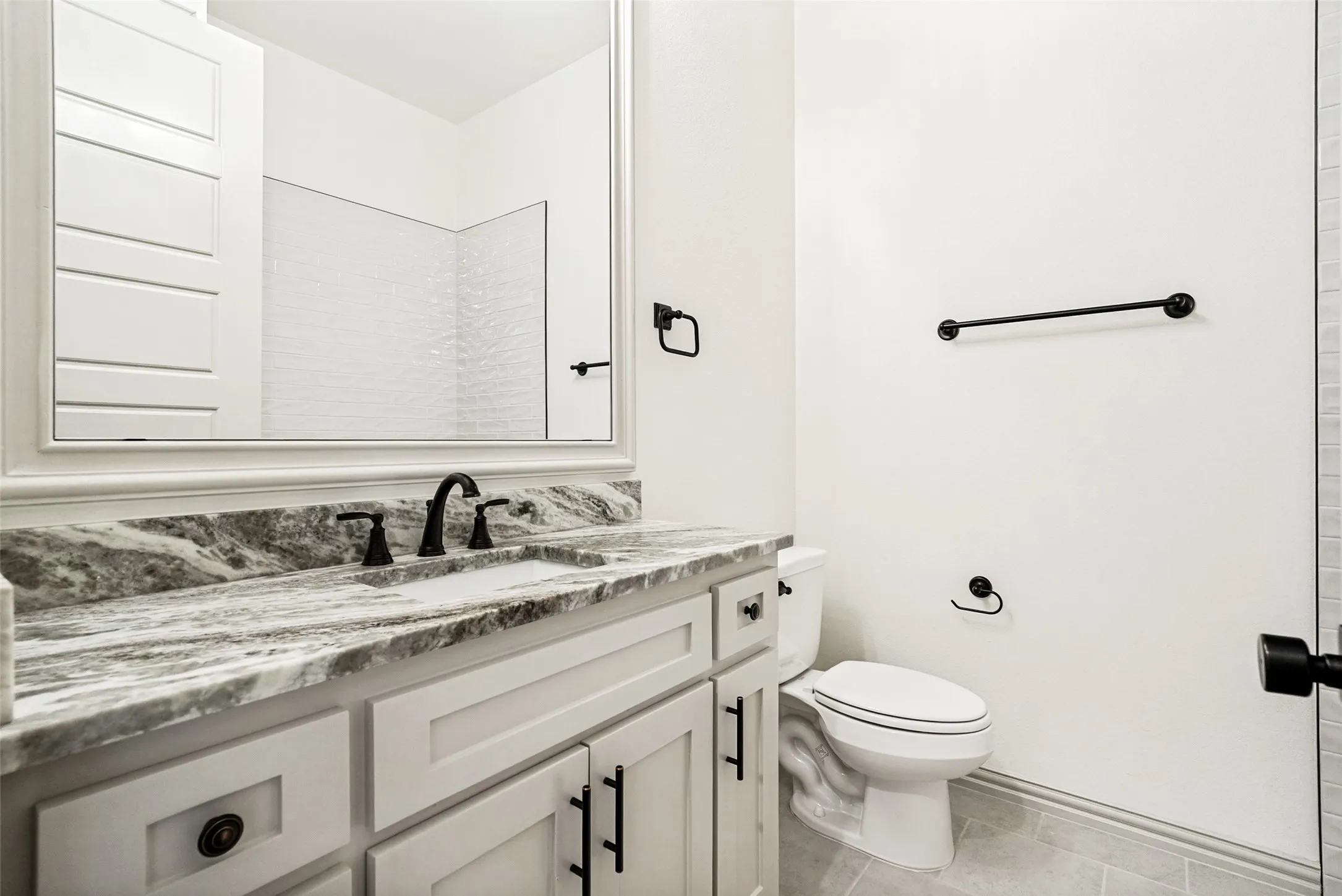 Single Family Residence For Sale in Parker County , 9459 Zion Hill Road, Poolville, Texas 76487, 3 Bedroom, 3 Bathroom, 3 Garage spaces, 2,921 Sqft, built in 2024, mls#21314439, Real Estate Agent in Poolville, Homes For Sale in Parker county, Homes For Sale in Poolville, Realtor in Poolville Texas, Real Estate Brokerage Independent Realty Texas, Luminita Cordes Realtor