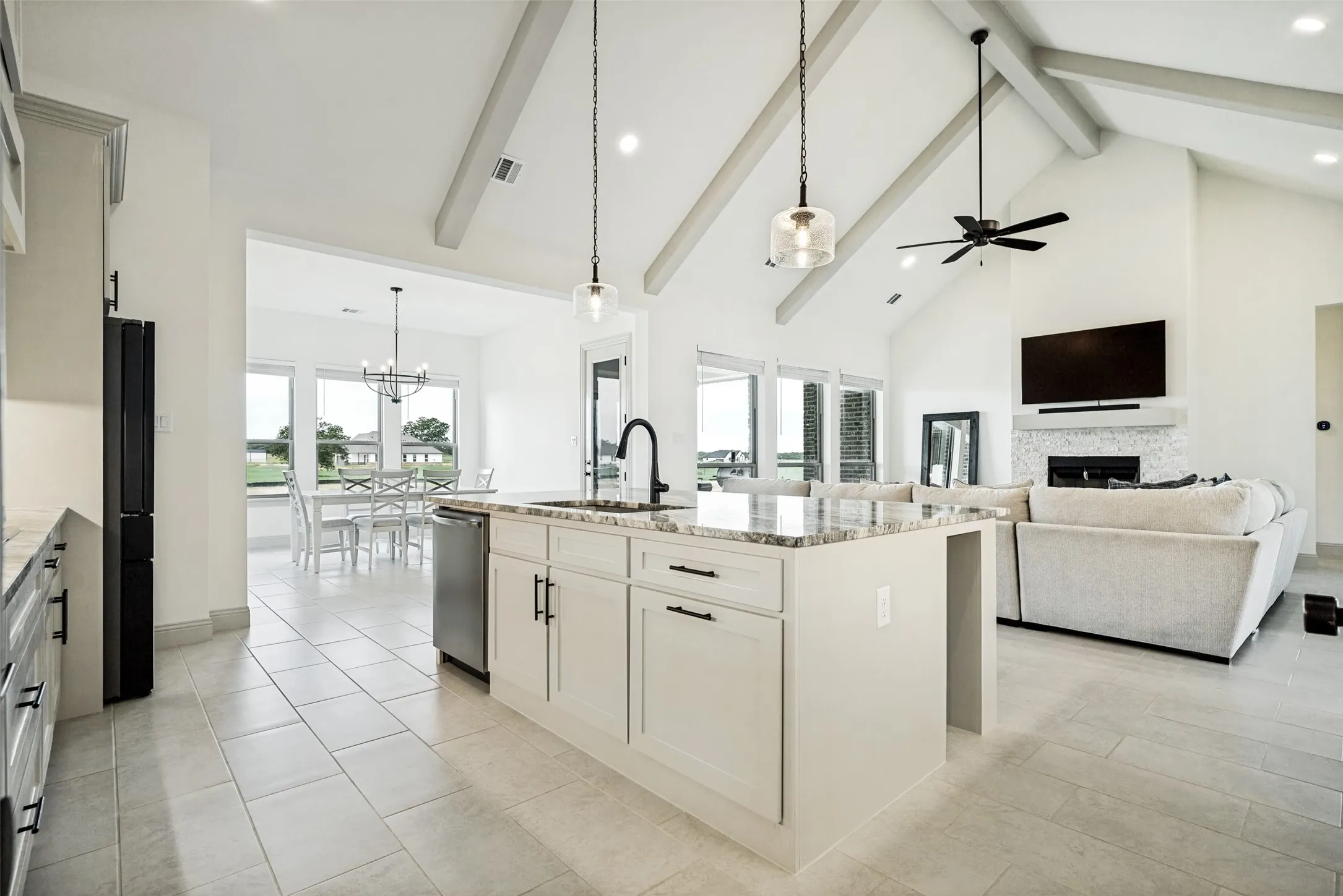 Single Family Residence For Sale in Parker County , 9459 Zion Hill Road, Poolville, Texas 76487, 3 Bedroom, 3 Bathroom, 3 Garage spaces, 2,921 Sqft, built in 2024, mls#21314439, Real Estate Agent in Poolville, Homes For Sale in Parker county, Homes For Sale in Poolville, Realtor in Poolville Texas, Real Estate Brokerage Independent Realty Texas, Luminita Cordes Realtor