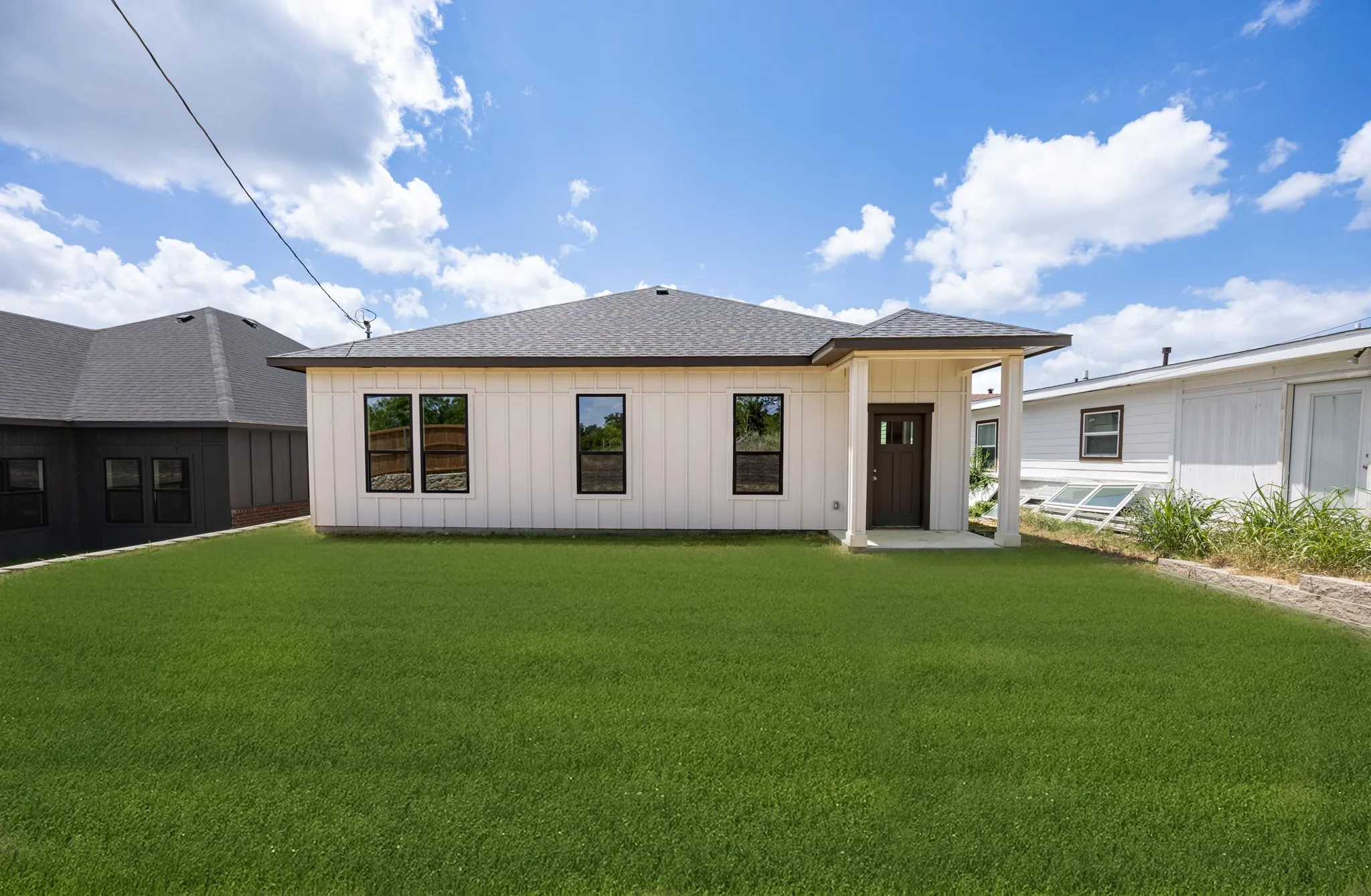 Single Family Residence For Sale in Tarrant County , 5208 Helmick, Fort Worth, Texas 76107, 4 Bedroom, 2 Bathroom, 2 Garage spaces, 1,837 Sqft, built in 2026, mls#21314844, Real Estate Agent in Fort Worth, Homes For Sale in Tarrant county, Homes For Sale in Fort Worth, Realtor in Fort Worth Texas, Real Estate Brokerage Independent Realty Texas, Luminita Cordes Realtor