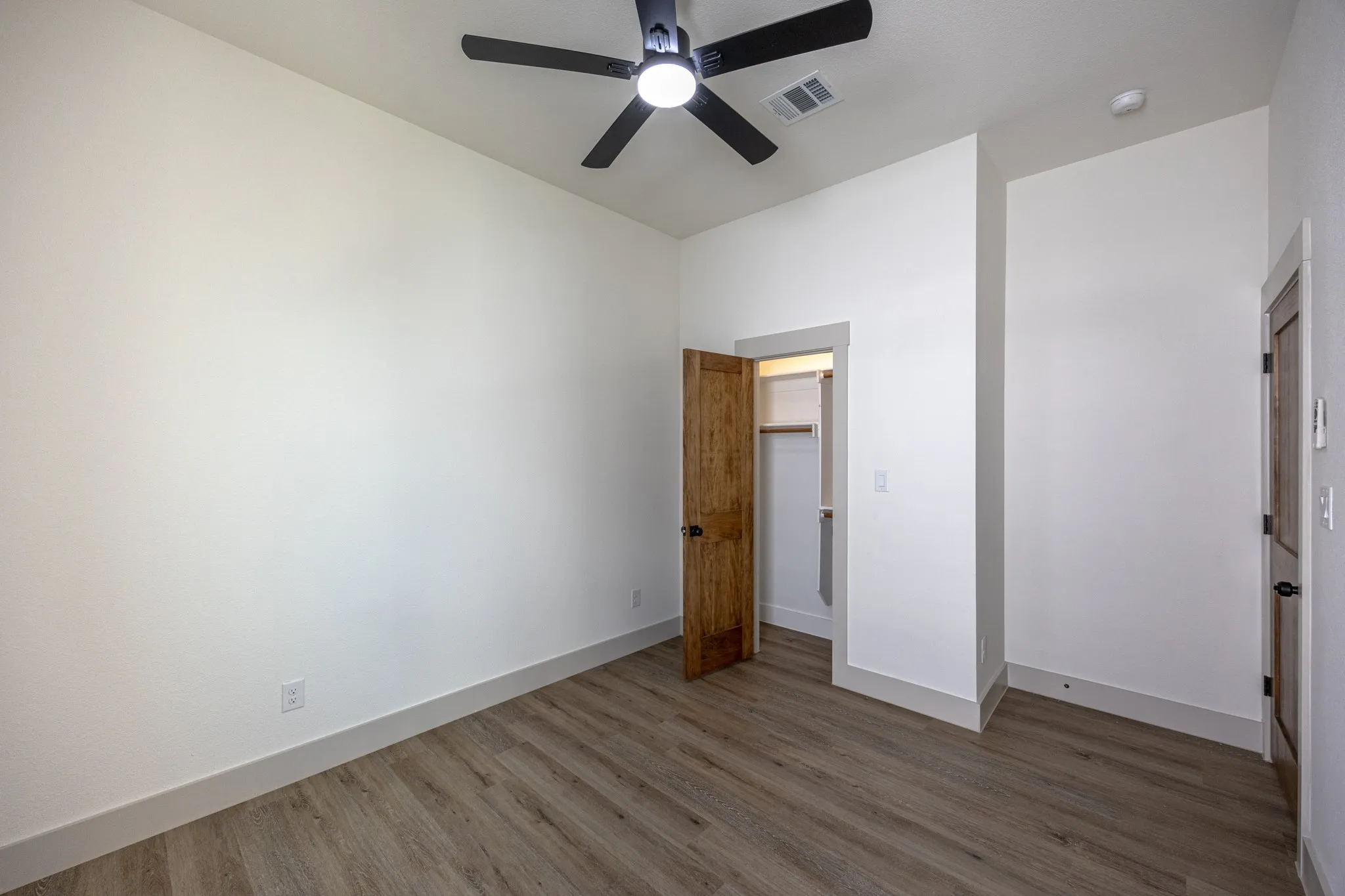 Single Family Residence For Sale in Tarrant County , 5208 Helmick, Fort Worth, Texas 76107, 4 Bedroom, 2 Bathroom, 2 Garage spaces, 1,837 Sqft, built in 2026, mls#21314844, Real Estate Agent in Fort Worth, Homes For Sale in Tarrant county, Homes For Sale in Fort Worth, Realtor in Fort Worth Texas, Real Estate Brokerage Independent Realty Texas, Luminita Cordes Realtor