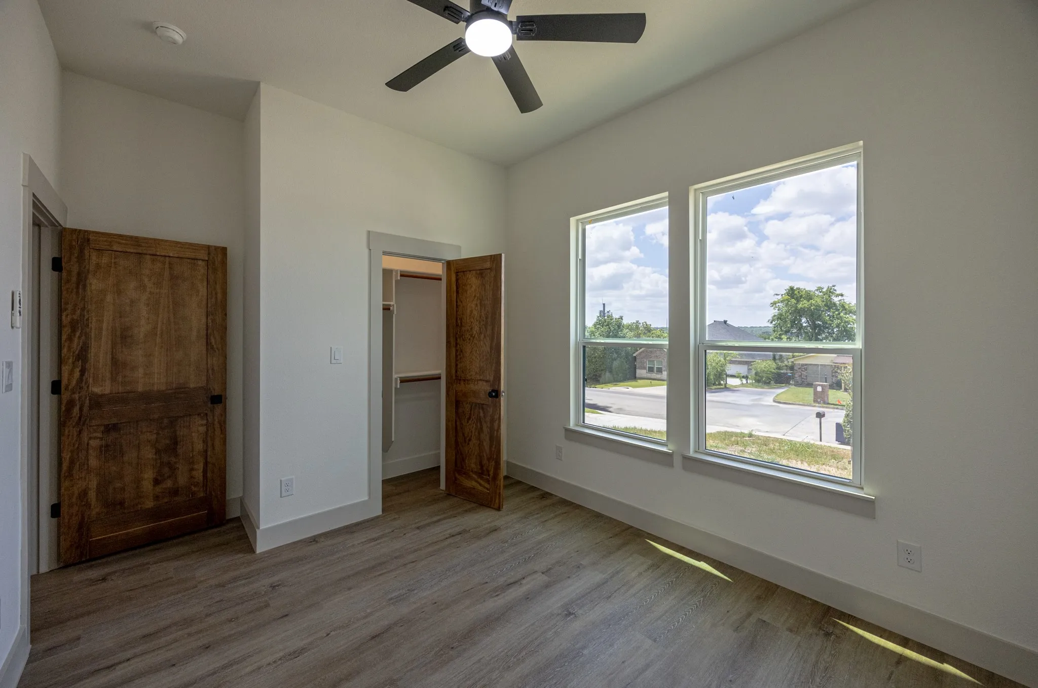 Single Family Residence For Sale in Tarrant County , 5208 Helmick, Fort Worth, Texas 76107, 4 Bedroom, 2 Bathroom, 2 Garage spaces, 1,837 Sqft, built in 2026, mls#21314844, Real Estate Agent in Fort Worth, Homes For Sale in Tarrant county, Homes For Sale in Fort Worth, Realtor in Fort Worth Texas, Real Estate Brokerage Independent Realty Texas, Luminita Cordes Realtor
