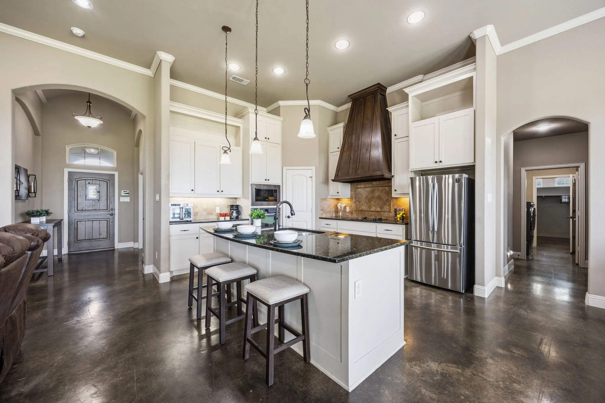 Breakfast bar + kitchen island