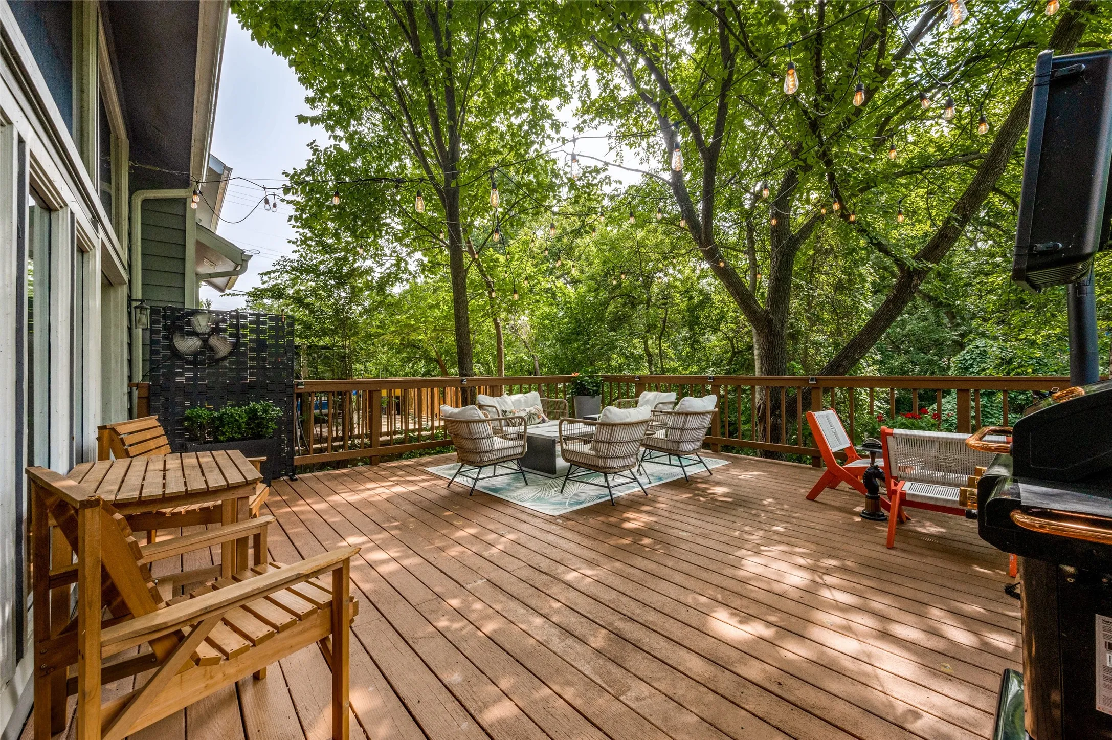Condominium For Sale in Dallas County , 9233 Church Road 103, Dallas, Texas 75231, 3 Bedroom, 2 Bathroom, Garage spaces, 1,377 Sqft, built in 1981, mls#21314842, Real Estate Agent in Dallas, Homes For Sale in Dallas county, Homes For Sale in Dallas, Realtor in Dallas Texas, Real Estate Brokerage Independent Realty Texas, Luminita Cordes Realtor