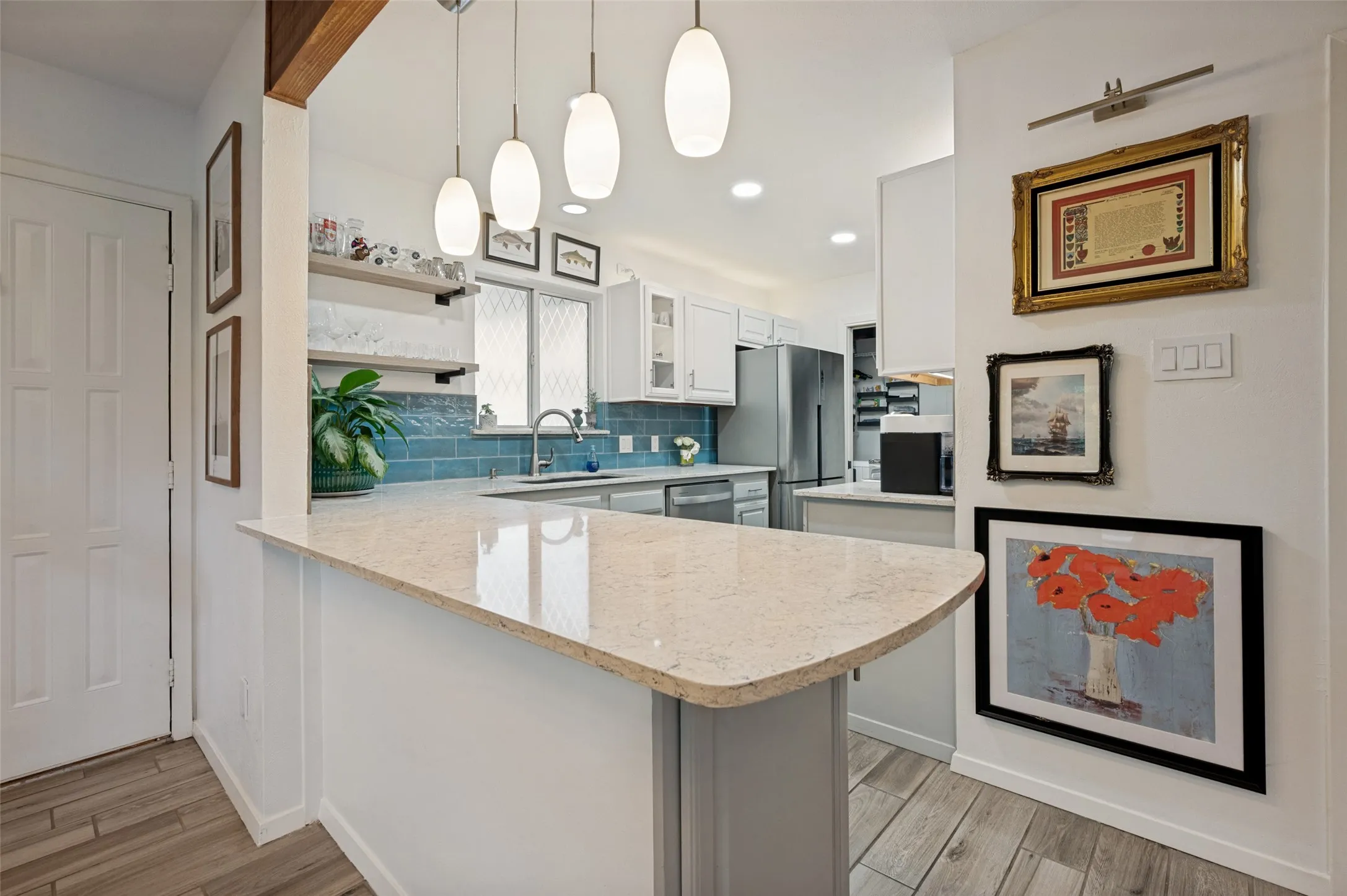 Condominium For Sale in Dallas County , 9233 Church Road 103, Dallas, Texas 75231, 3 Bedroom, 2 Bathroom, Garage spaces, 1,377 Sqft, built in 1981, mls#21314842, Real Estate Agent in Dallas, Homes For Sale in Dallas county, Homes For Sale in Dallas, Realtor in Dallas Texas, Real Estate Brokerage Independent Realty Texas, Luminita Cordes Realtor