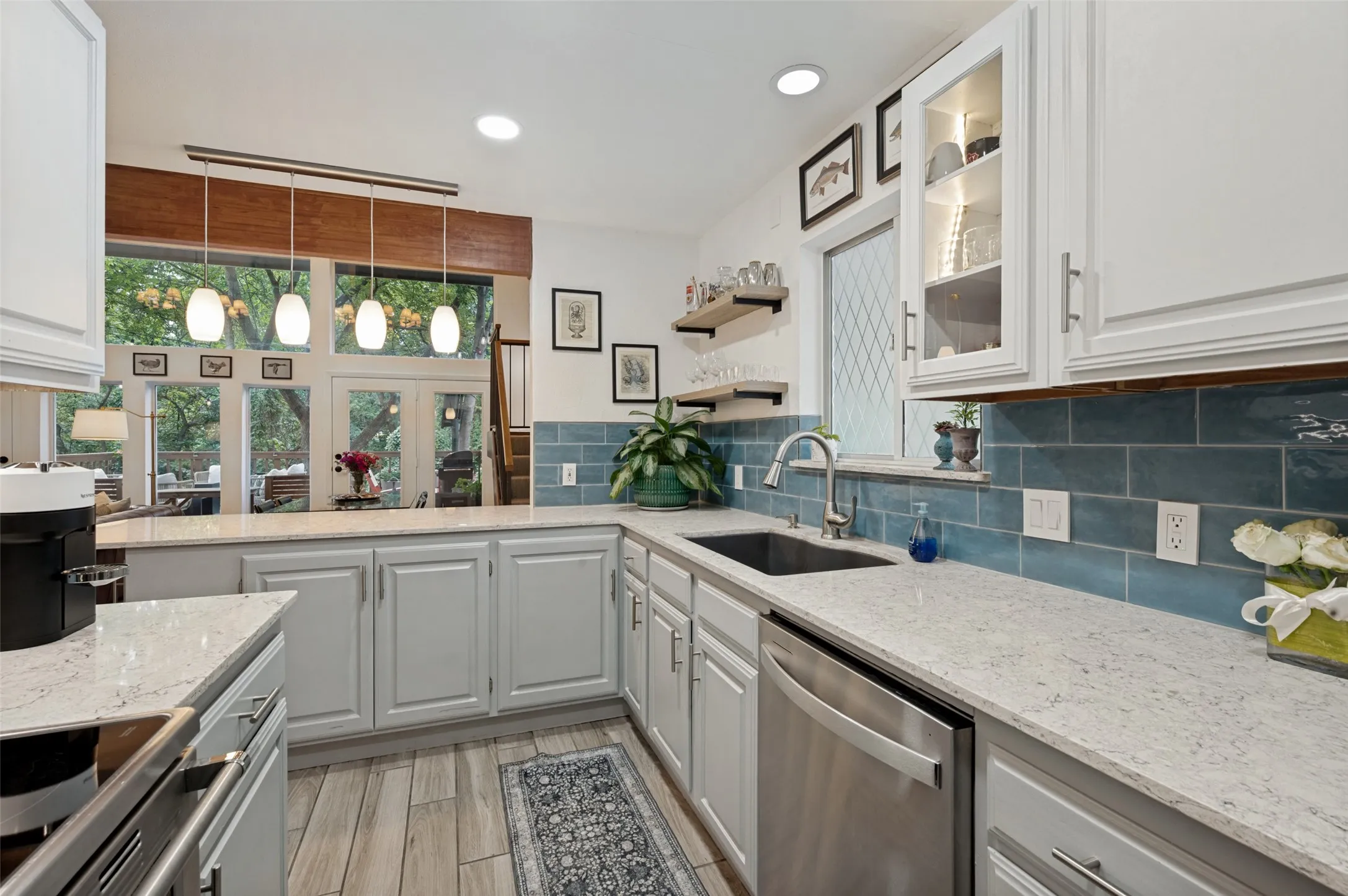 Condominium For Sale in Dallas County , 9233 Church Road 103, Dallas, Texas 75231, 3 Bedroom, 2 Bathroom, Garage spaces, 1,377 Sqft, built in 1981, mls#21314842, Real Estate Agent in Dallas, Homes For Sale in Dallas county, Homes For Sale in Dallas, Realtor in Dallas Texas, Real Estate Brokerage Independent Realty Texas, Luminita Cordes Realtor