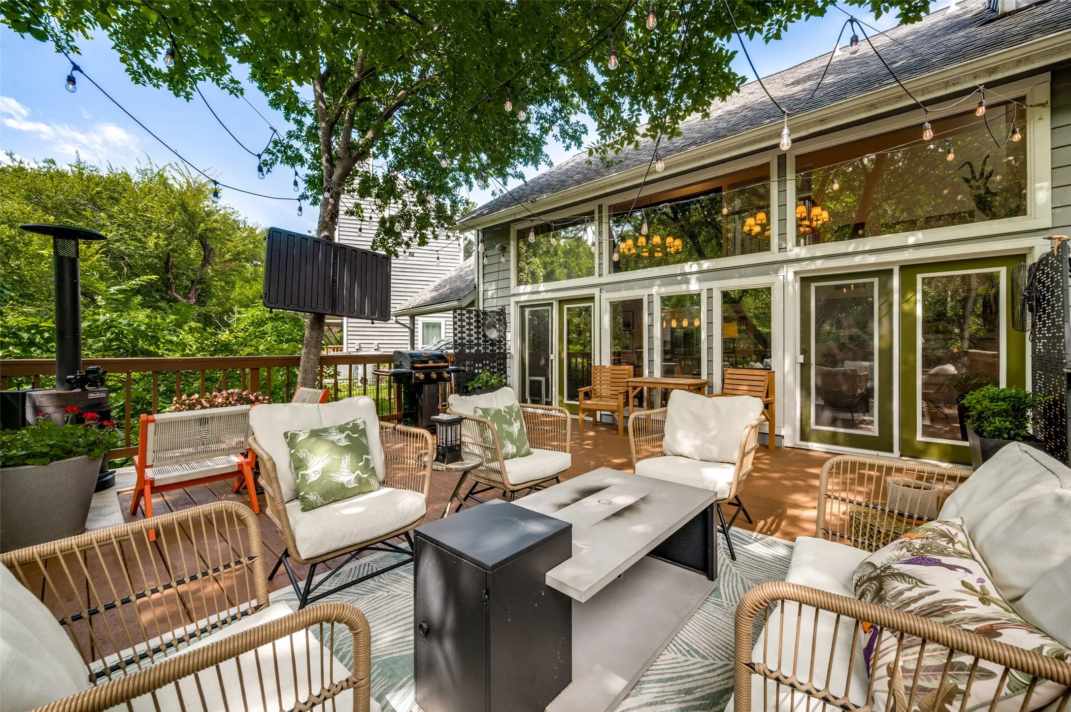 Condominium For Sale in Dallas County , 9233 Church Road 103, Dallas, Texas 75231, 3 Bedroom, 2 Bathroom, Garage spaces, 1,377 Sqft, built in 1981, mls#21314842, Real Estate Agent in Dallas, Homes For Sale in Dallas county, Homes For Sale in Dallas, Realtor in Dallas Texas, Real Estate Brokerage Independent Realty Texas, Luminita Cordes Realtor