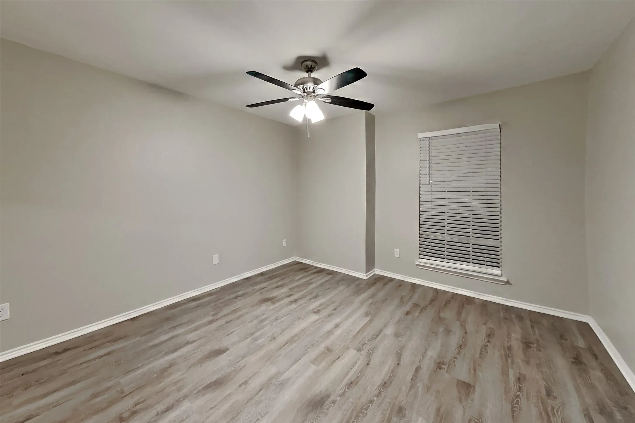 Single Family Residence For Rent in Rockwall County , 534 Hickory Lane, Fate, Texas 75087, 4 Bedroom, 3 Bathroom, 2 Garage spaces, 2,661 Sqft, built in 2004, mls#21314919, Real Estate Agent in Fate, Homes For Rent in Rockwall county, Homes For Rent in Fate, Realtor in Fate Texas, Real Estate Brokerage Independent Realty Texas, Luminita Cordes Realtor
