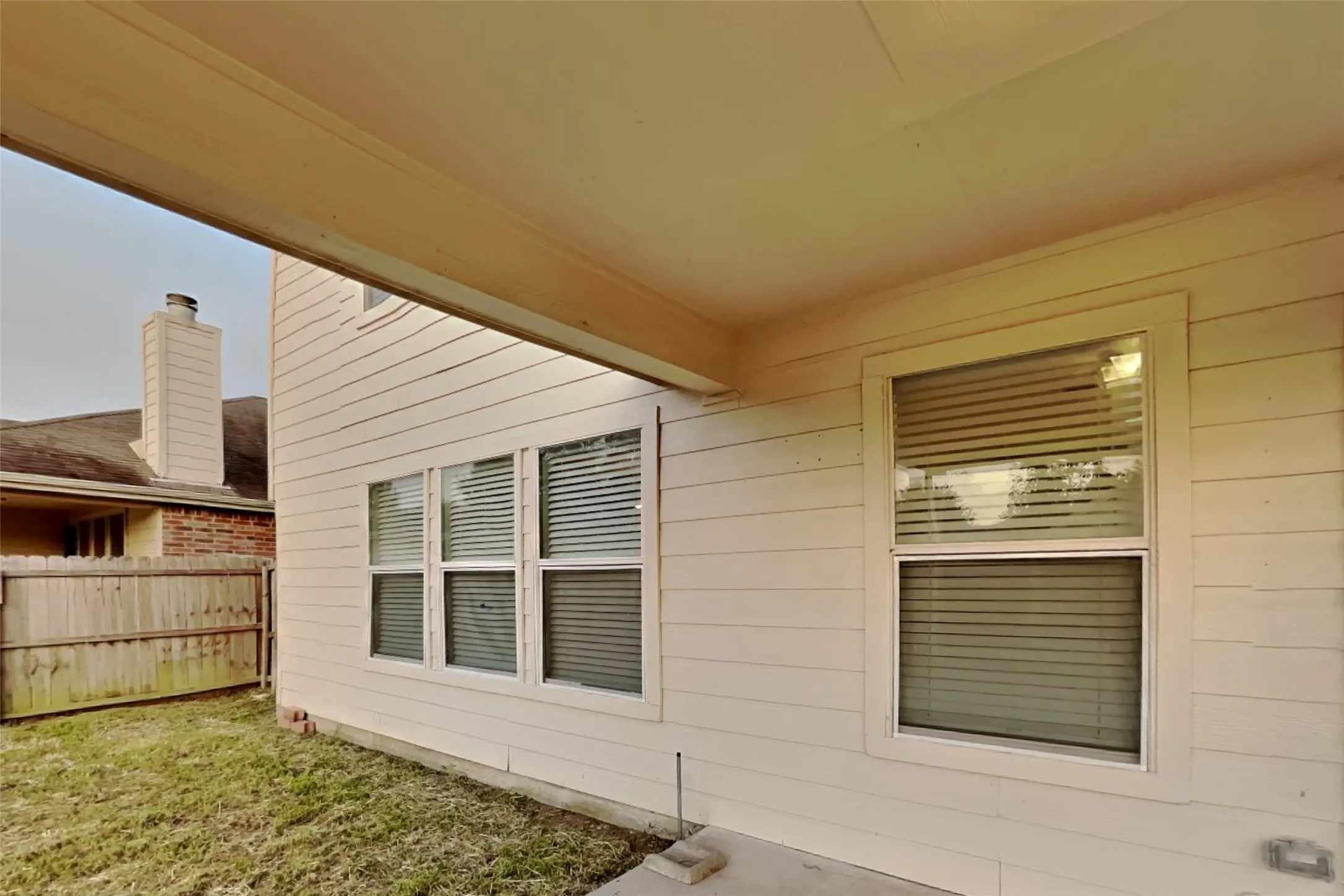 Single Family Residence For Rent in Rockwall County , 534 Hickory Lane, Fate, Texas 75087, 4 Bedroom, 3 Bathroom, 2 Garage spaces, 2,661 Sqft, built in 2004, mls#21314919, Real Estate Agent in Fate, Homes For Rent in Rockwall county, Homes For Rent in Fate, Realtor in Fate Texas, Real Estate Brokerage Independent Realty Texas, Luminita Cordes Realtor
