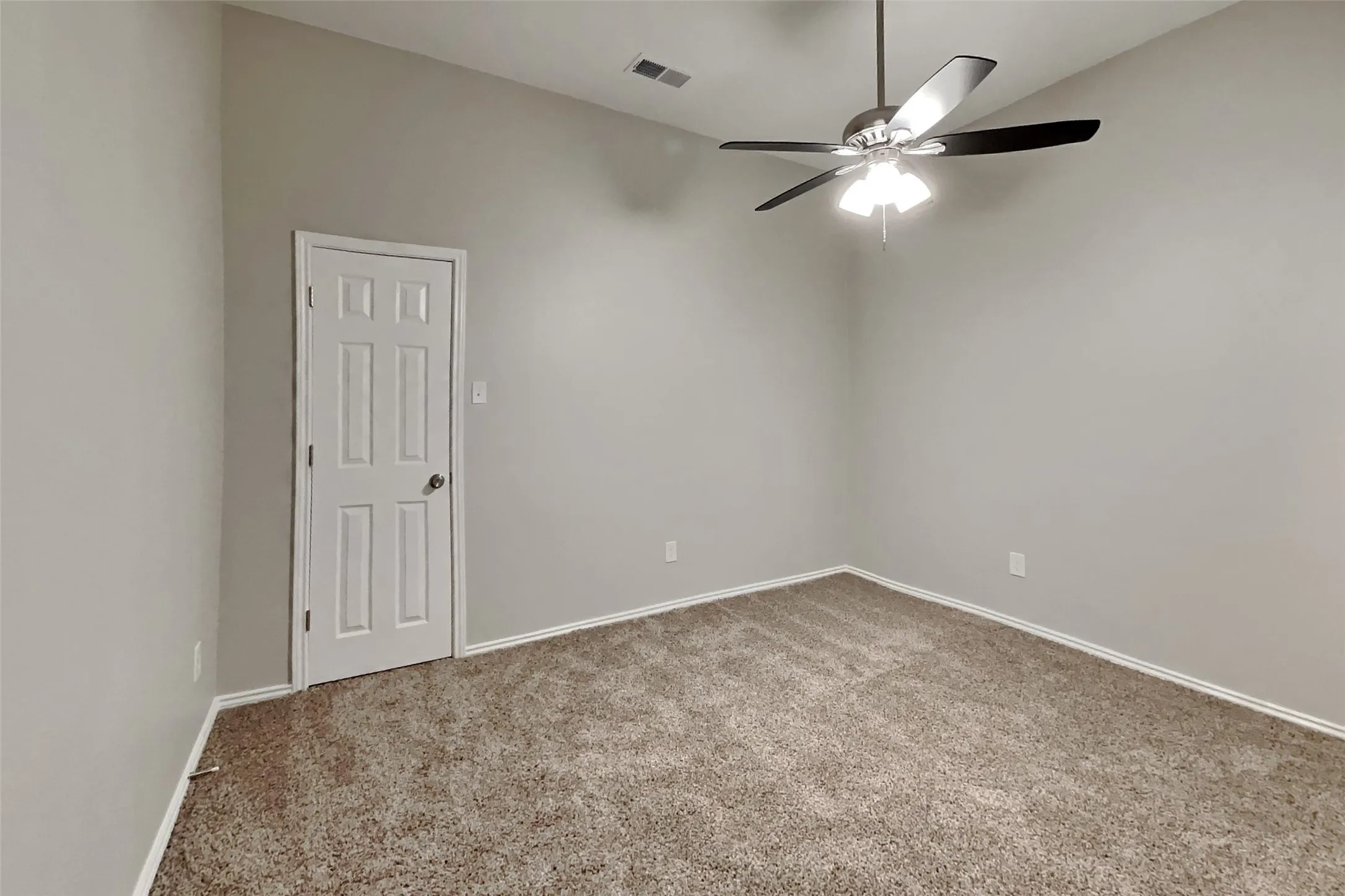 Single Family Residence For Rent in Rockwall County , 534 Hickory Lane, Fate, Texas 75087, 4 Bedroom, 3 Bathroom, 2 Garage spaces, 2,661 Sqft, built in 2004, mls#21314919, Real Estate Agent in Fate, Homes For Rent in Rockwall county, Homes For Rent in Fate, Realtor in Fate Texas, Real Estate Brokerage Independent Realty Texas, Luminita Cordes Realtor