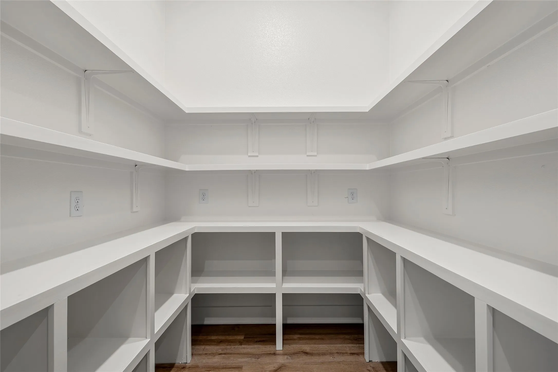 Single Family Residence For Sale in Mc Lennan County , 495 High Meadow, Elm Mott, Texas 76640, 4 Bedroom, 3 Bathroom, 2 Garage spaces, 2,405 Sqft, built in 2026, mls#21314876, Real Estate Agent in Elm Mott, Homes For Sale in Mc Lennan county, Homes For Sale in Elm Mott, Realtor in Elm Mott Texas, Real Estate Brokerage Independent Realty Texas, Luminita Cordes Realtor